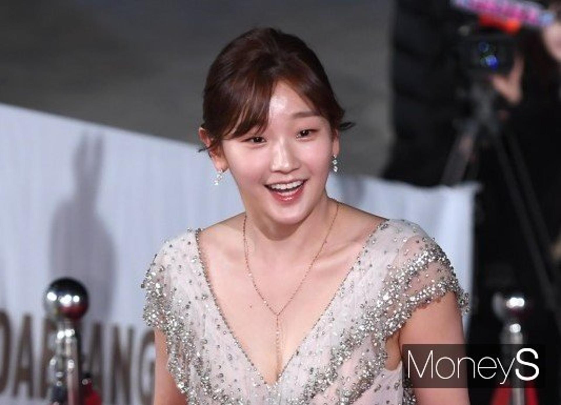 '갑상선 유두암 수술' 박소담, 코로나19 완치… "건강 양호"