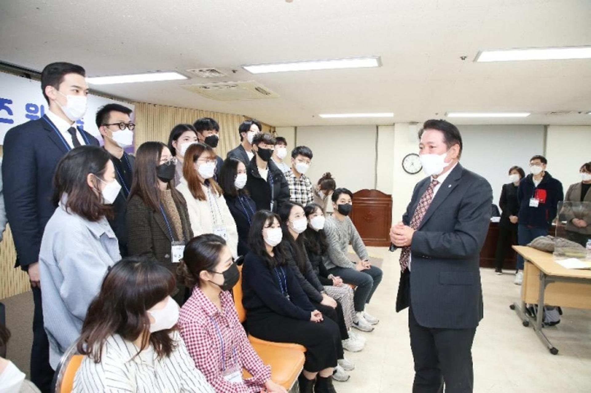 "청년이 찾아오는 도시로"… 안양시, 청년정책서포터즈 100명 모집
