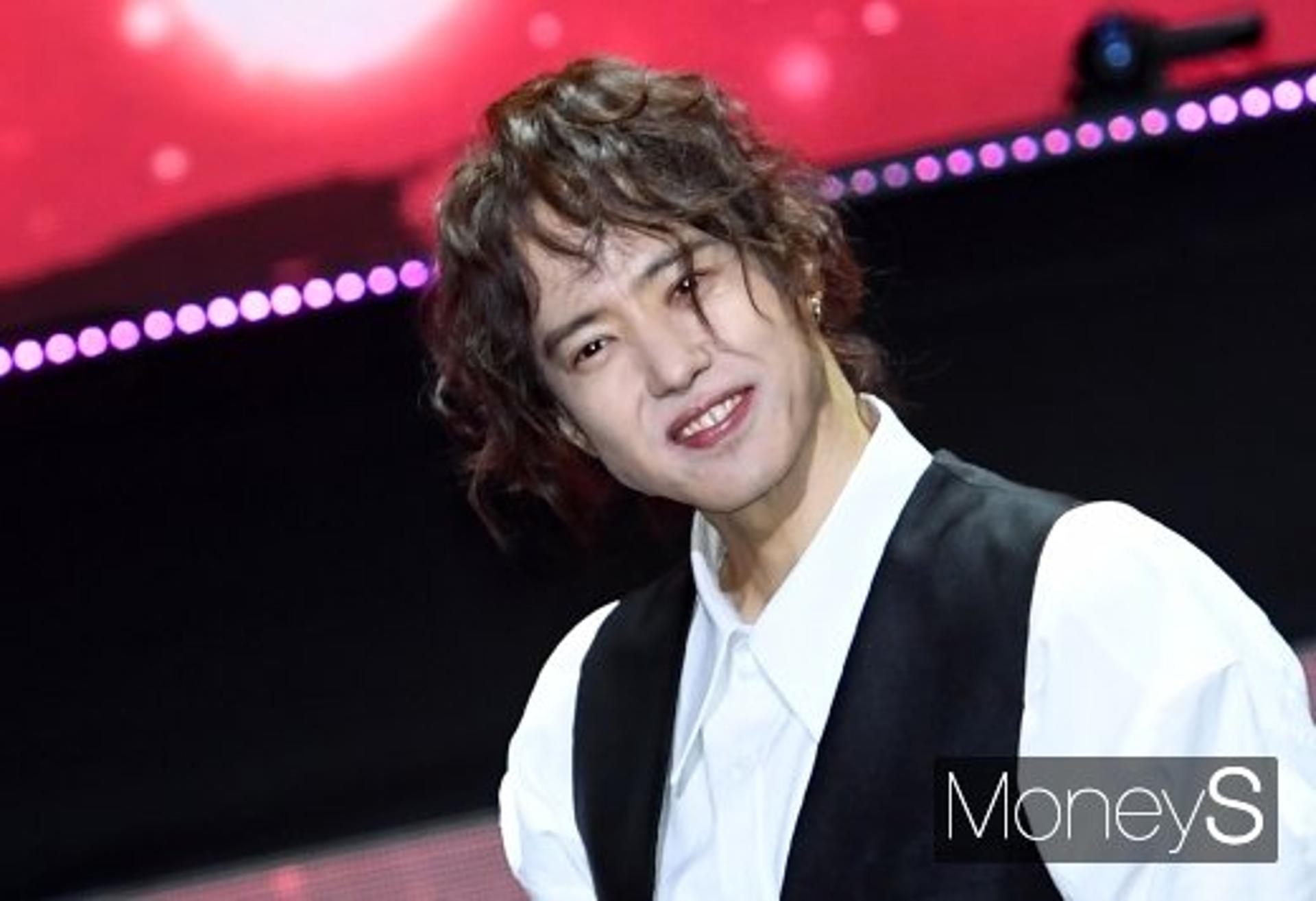 "코로나19 빨리 걸렸으면"… '탑골 GD' 양준일 망언의 아이콘?