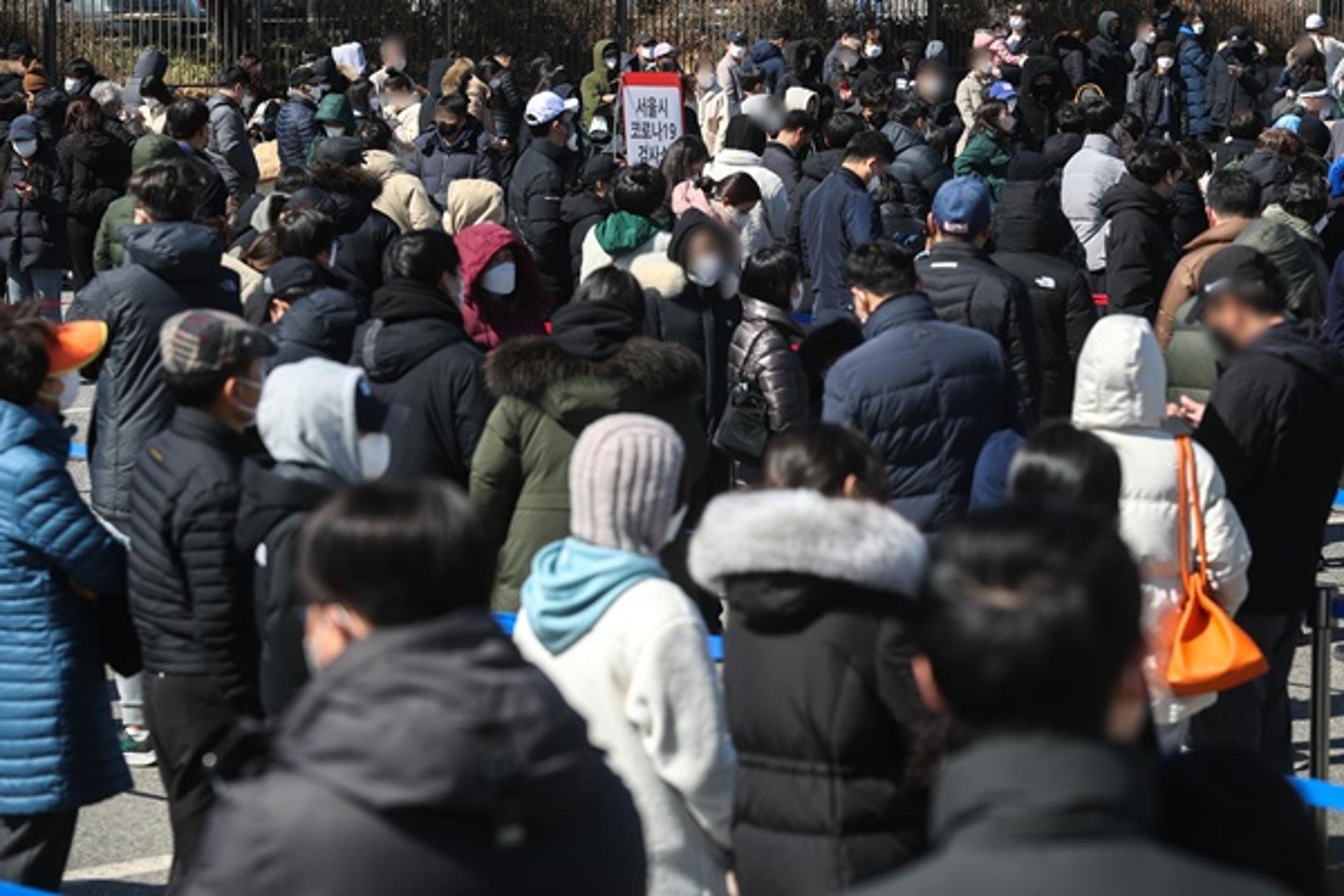 신규 확진자, 4일 연속 20만명대 예상… 오미크론 대확산 본격화?