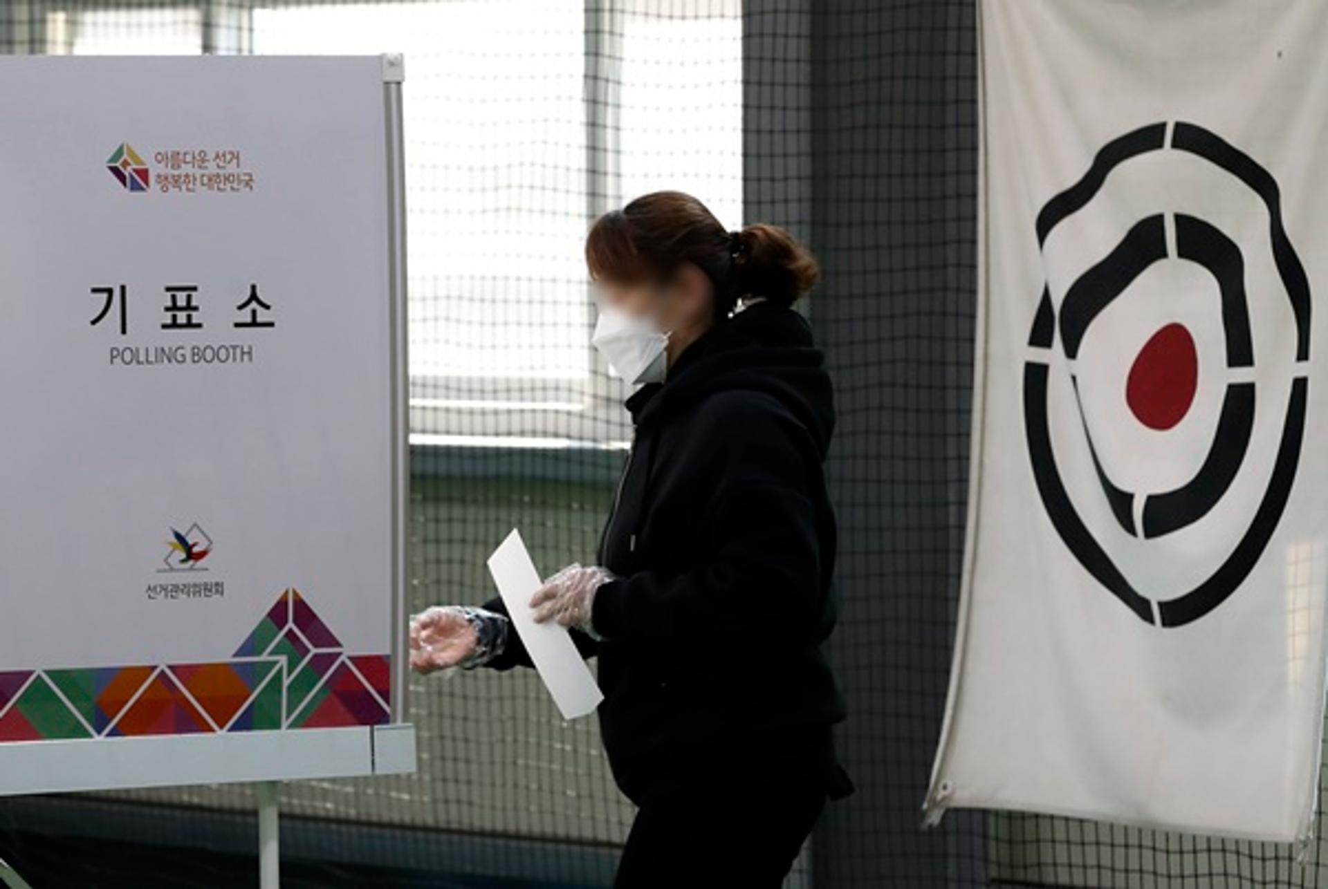 오후 4시 투표율 71.1%, 19대보다 4.0%p↑ … 80% 넘을 듯