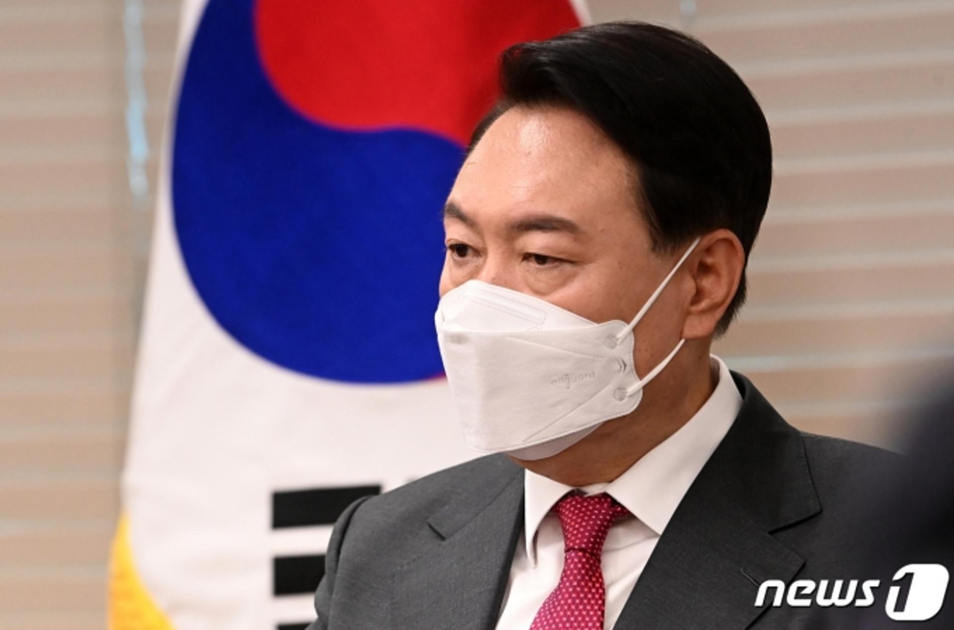 윤석열 “여가부 폐지할 것… 인수위에 女 30% 할당 없다”