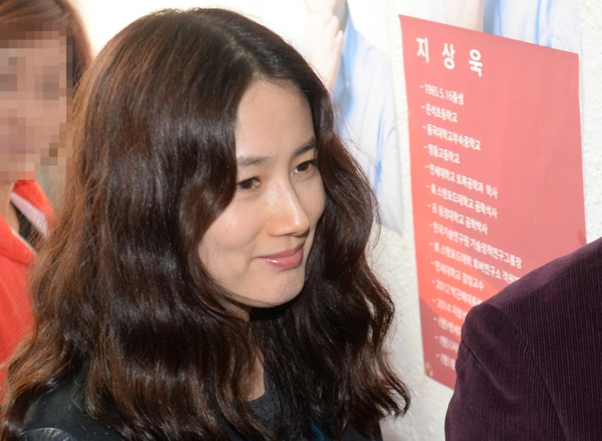 "스튜디오 회사? 들어본 적도 없어"… 심은하, 복귀설 일축