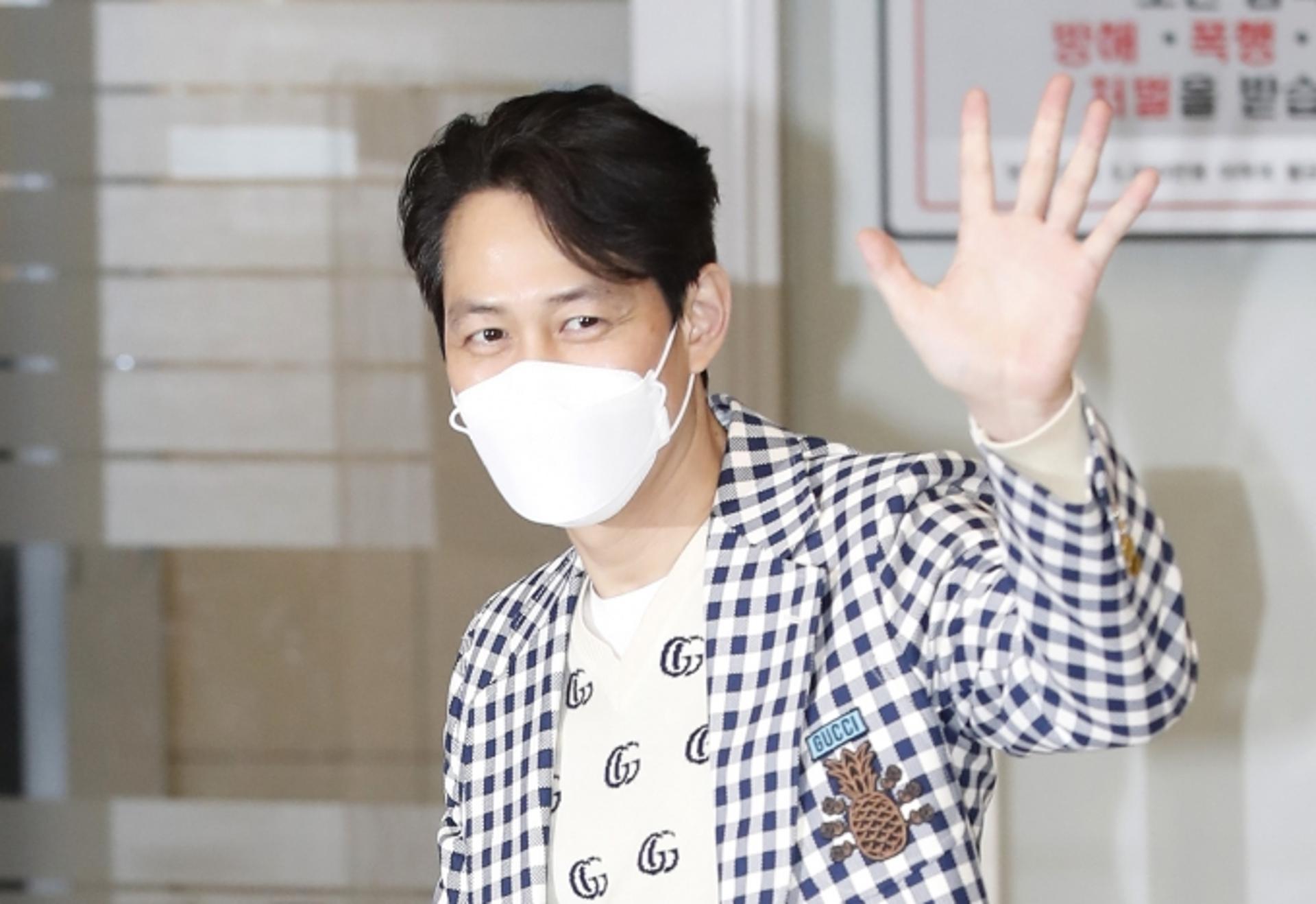 이정재 귀국 "'오징어 게임' 사랑해주셔서 감사"