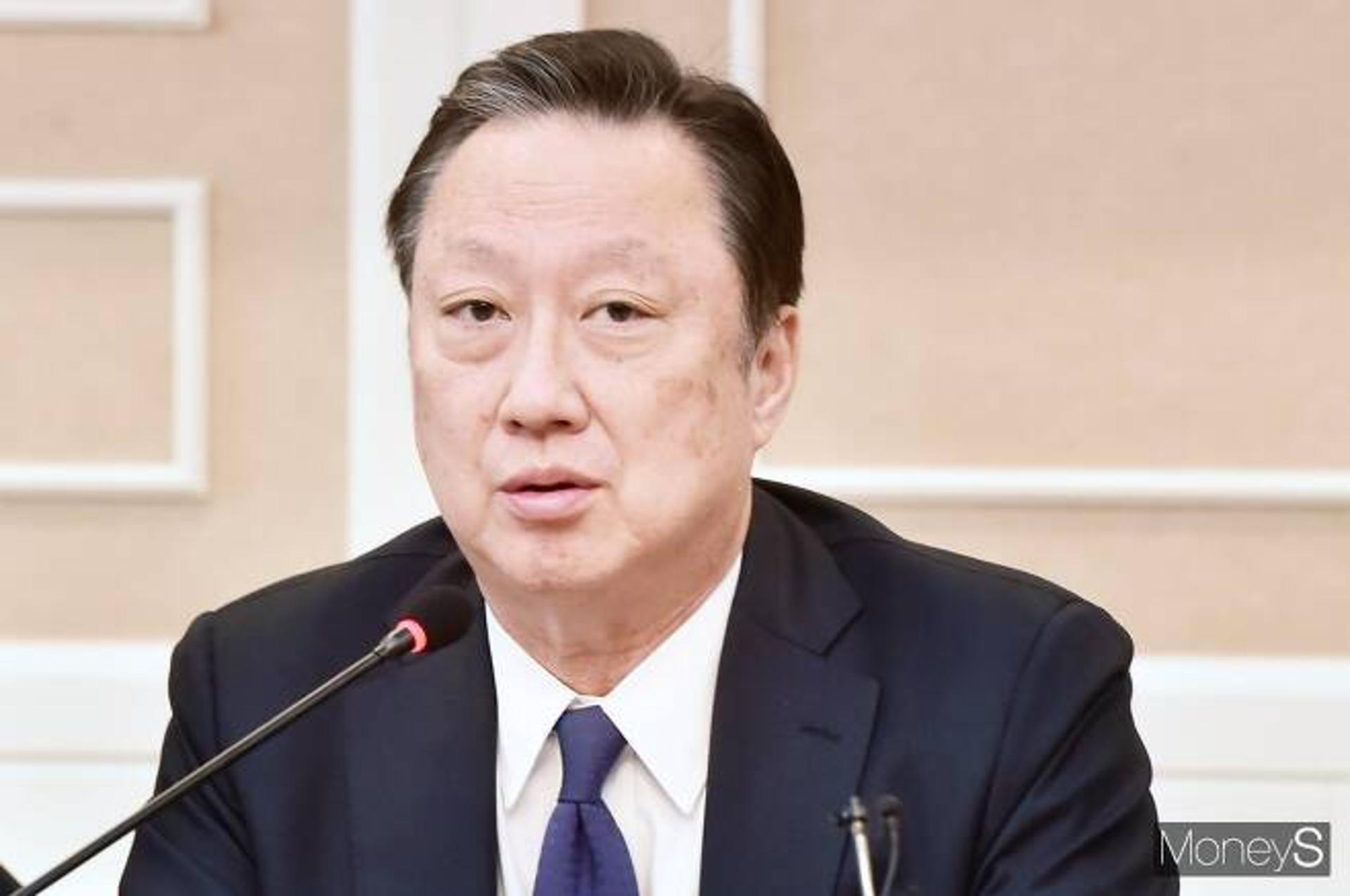 박용만 전 회장, 두산과 완전 결별… 보유 지분 전량 매각