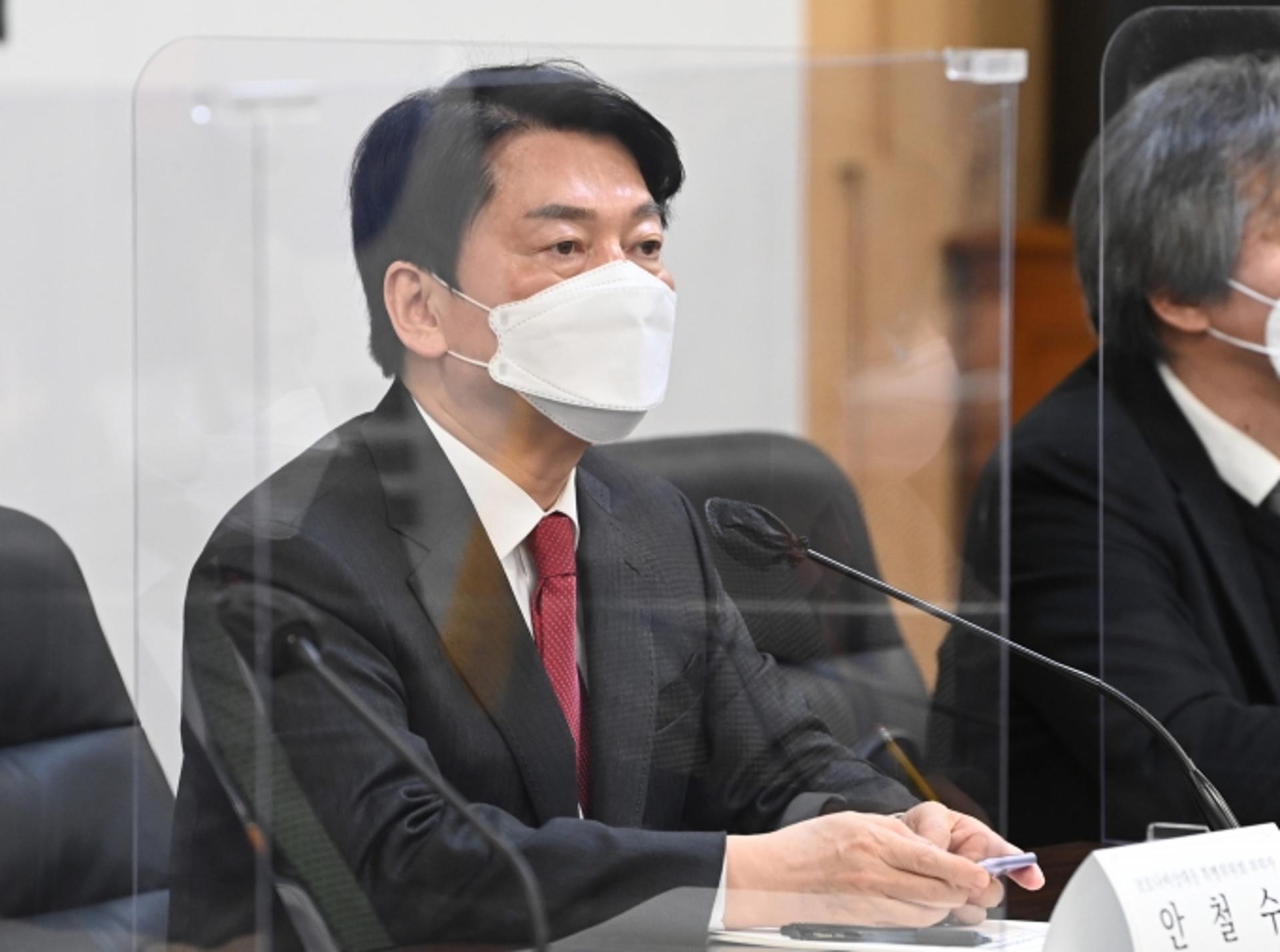 인수위 "소상공인·자영업자 부채 해결할 '배드뱅크' 추진 검토"