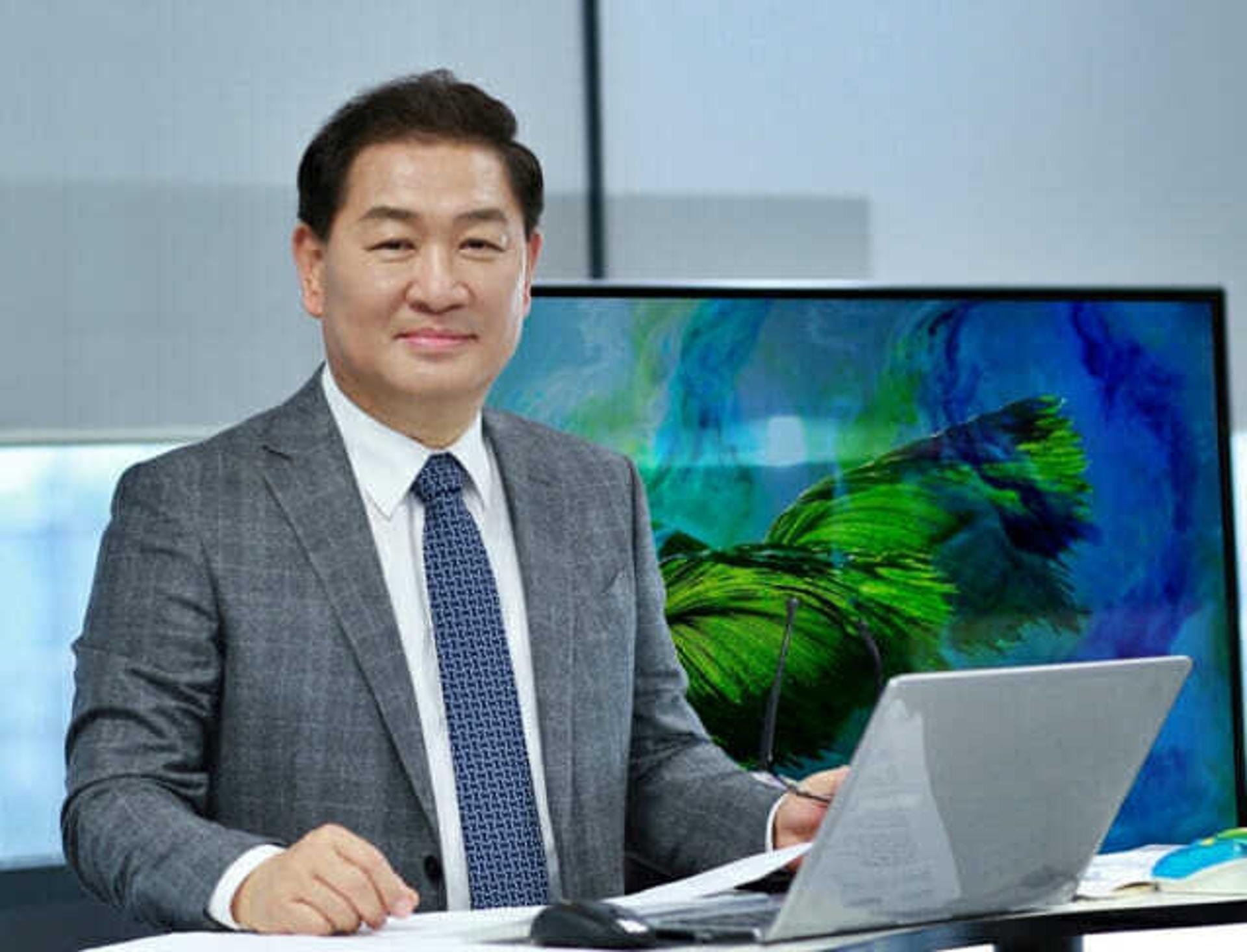 한종희 삼성전자 부회장 "DX 통합, 고객 중심 기업 위한 첫걸음"