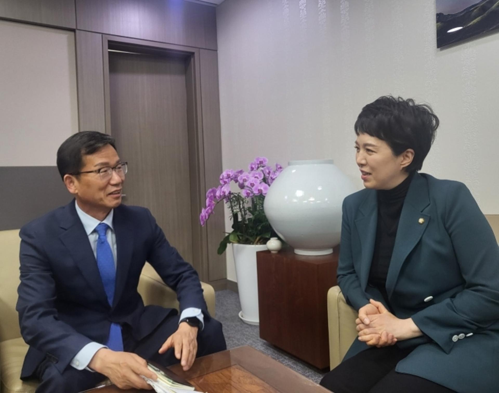 유영록 국민의힘 김포시장 예비후보, 국민의힘 김은혜 국회의원과 단독면담·현안논의