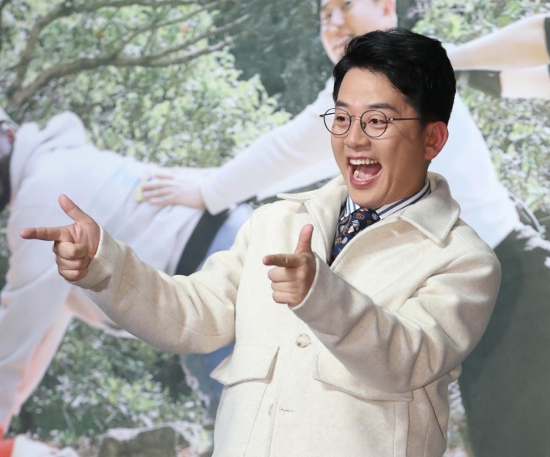 김지민♥김준호 열애 비하인드… “무릎 꿇고 눈물흘렸다”