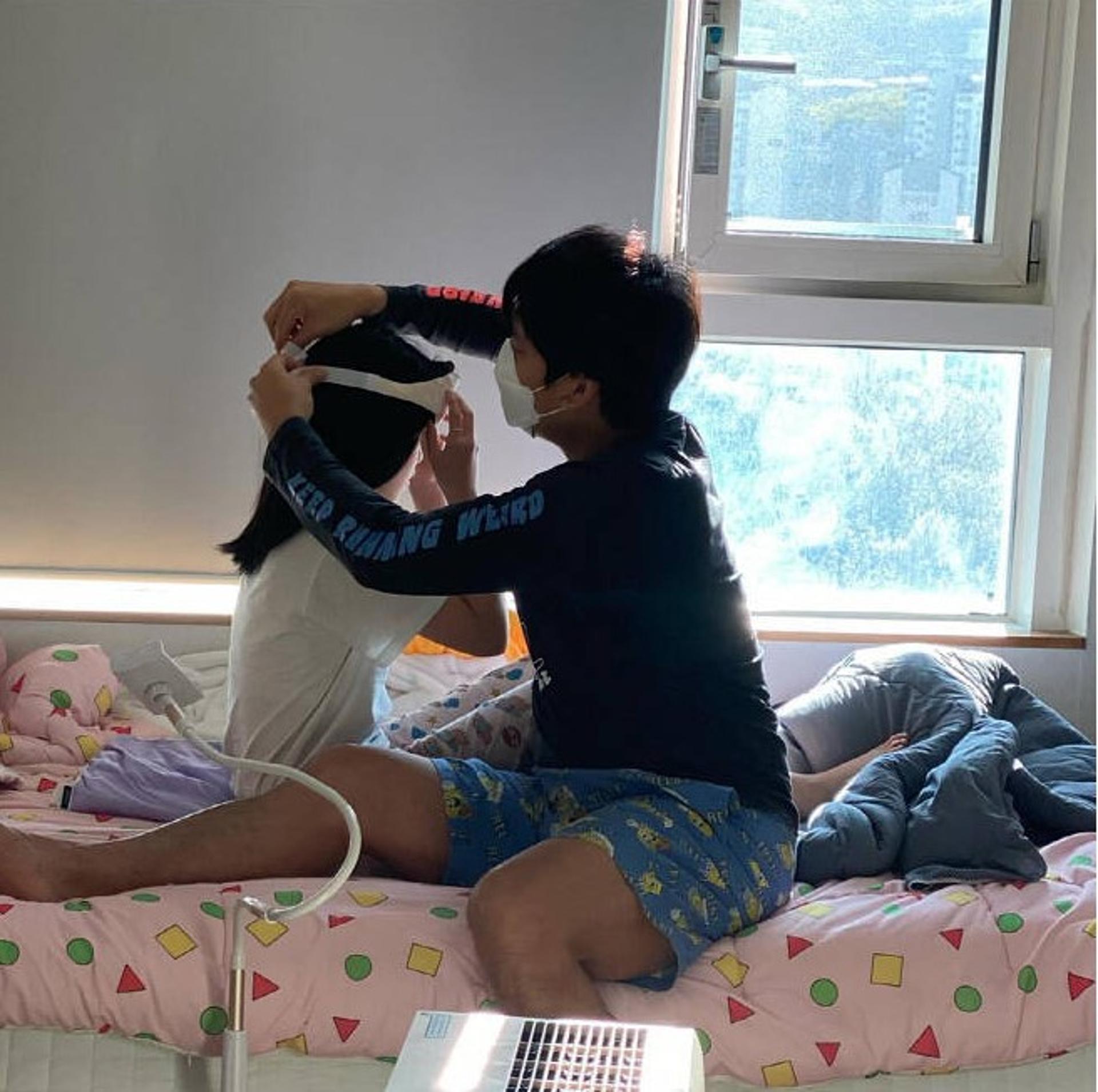 "아프지 말기"…'♥인민정' 김동성 근황, 딸 보살피는 부성애