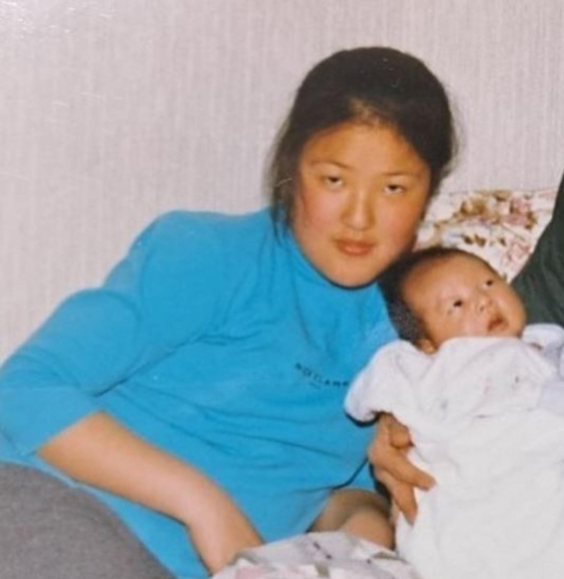 이국주 초등학교 시절 사진에… 이시언 "22살 때 아냐?"