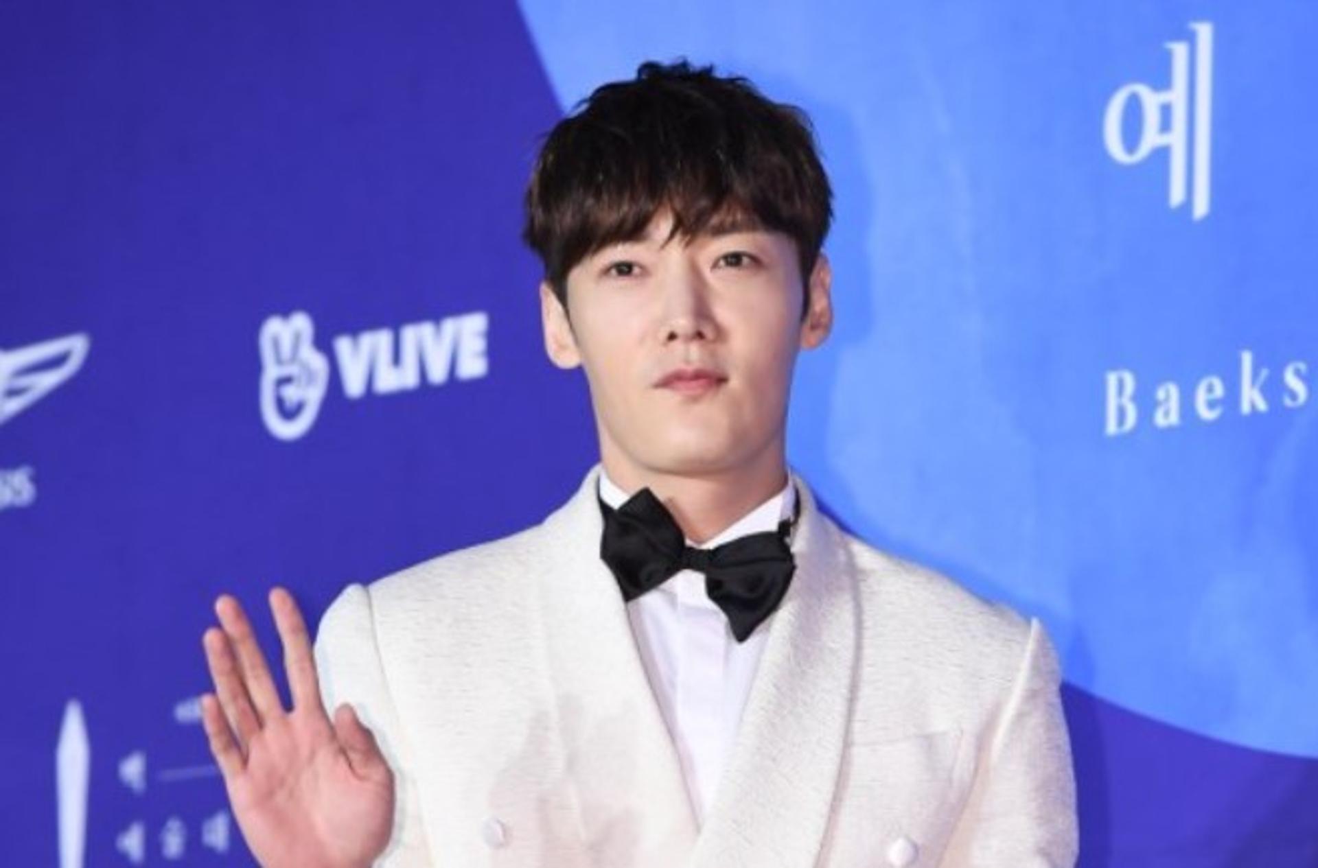 "불법 주점인줄 몰랐다"…'방역수칙 위반' 최진혁 벌금 50만원