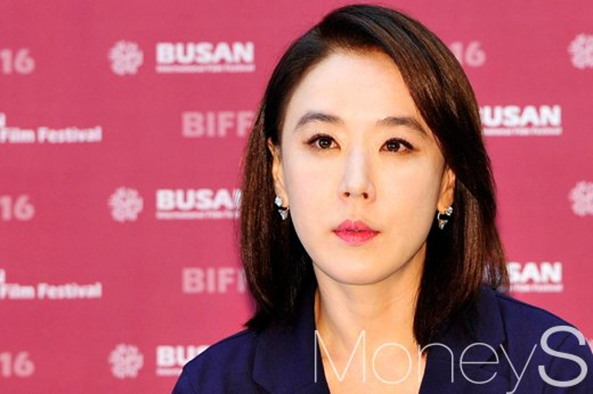 "故강수연, 부국제 퇴임 배신감… 스트레스 많았다"