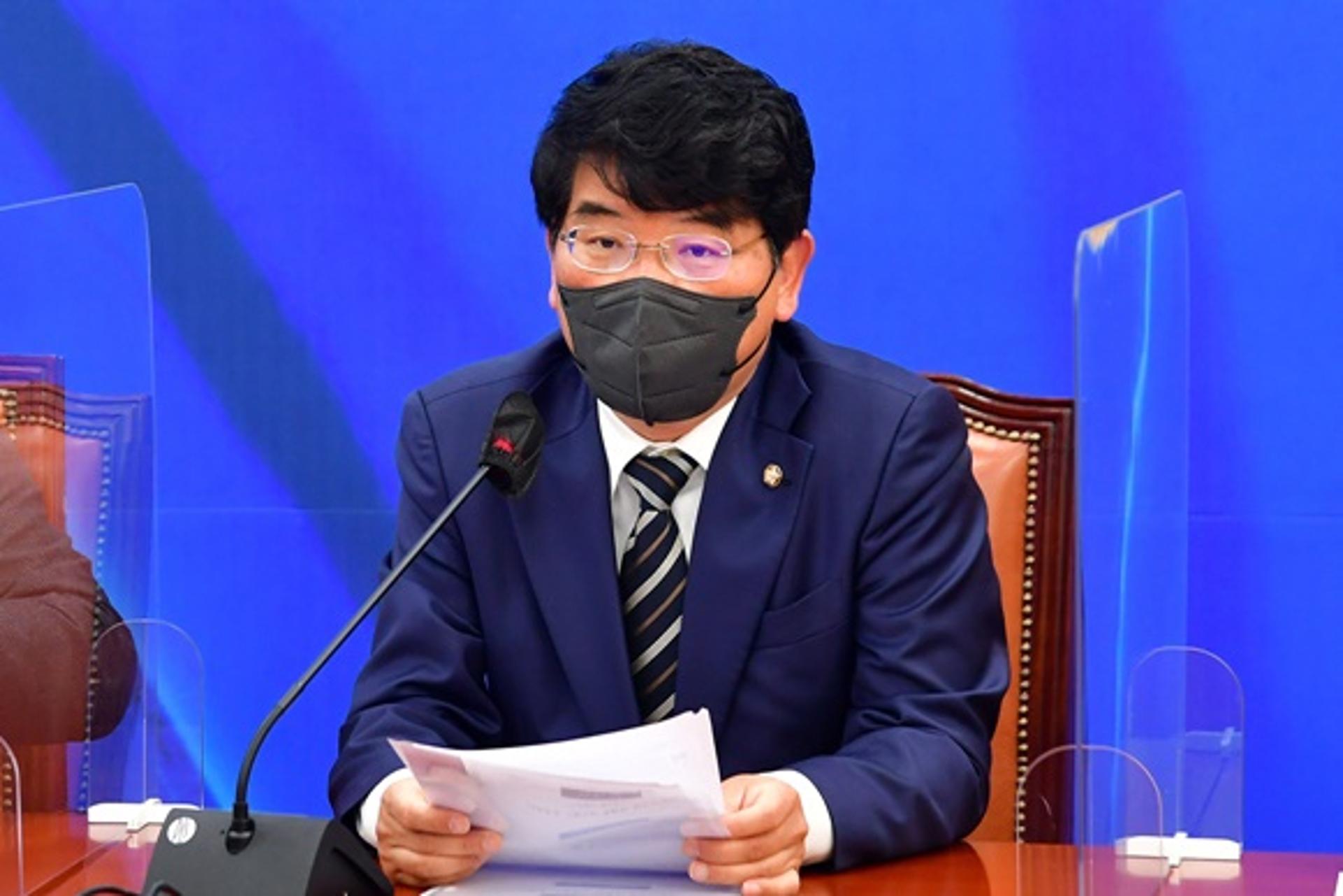 '성비위 제명' 박완주 의원, 결백 주장… "아닌 것은 아니다"