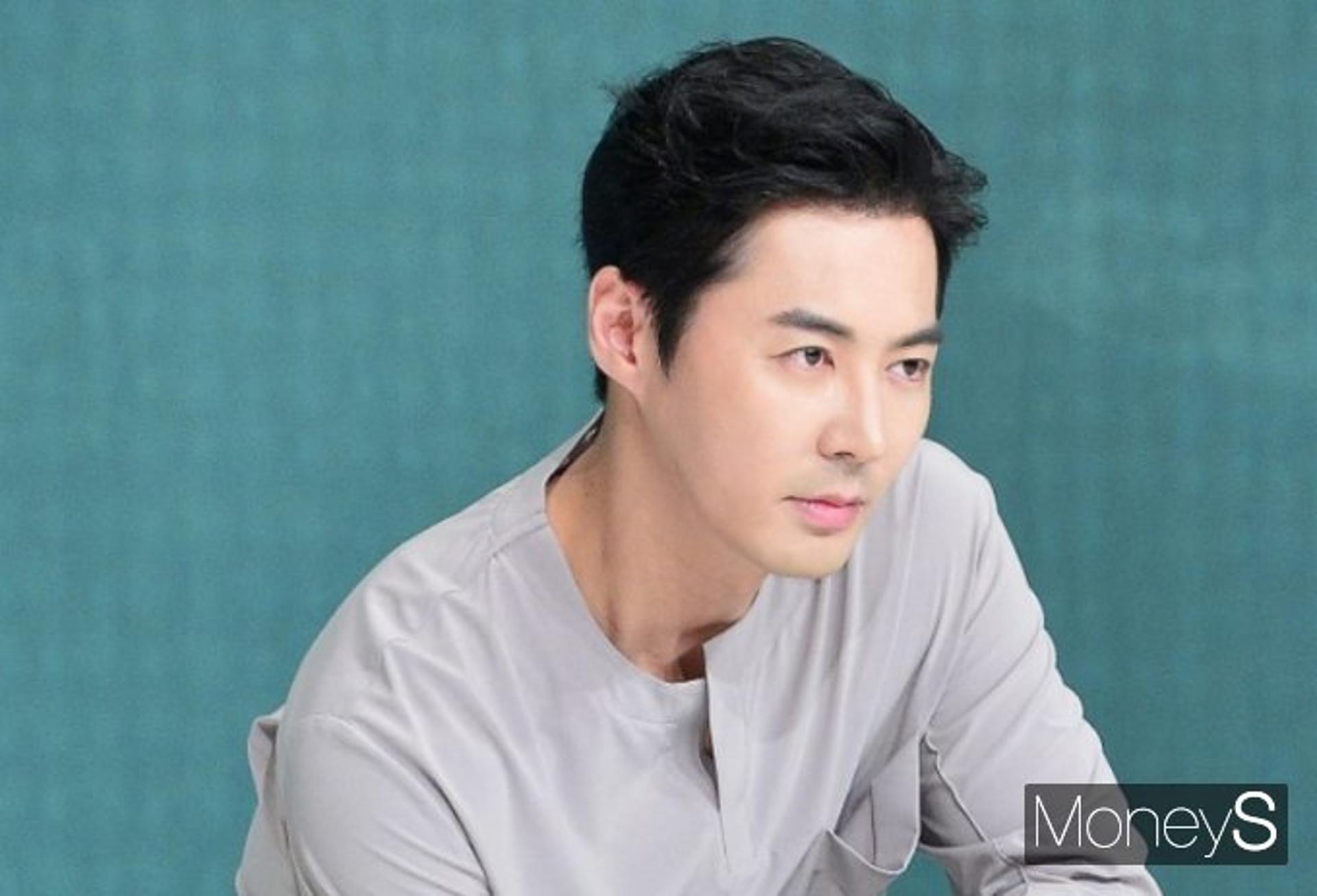 "○○시켰다"… 전진, ♥류이서 결혼하게 된 비결 '이것'?
