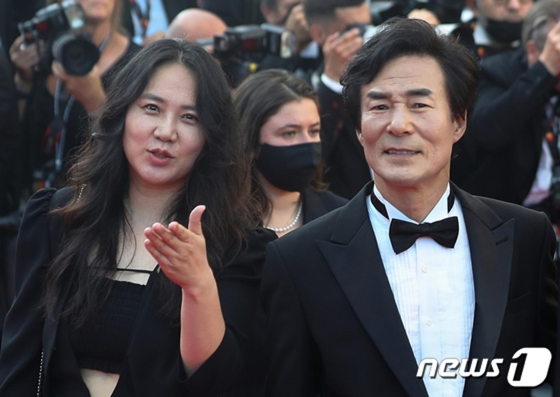 오광록, 재혼한 아내와 칸 레드카펫 밟았다?