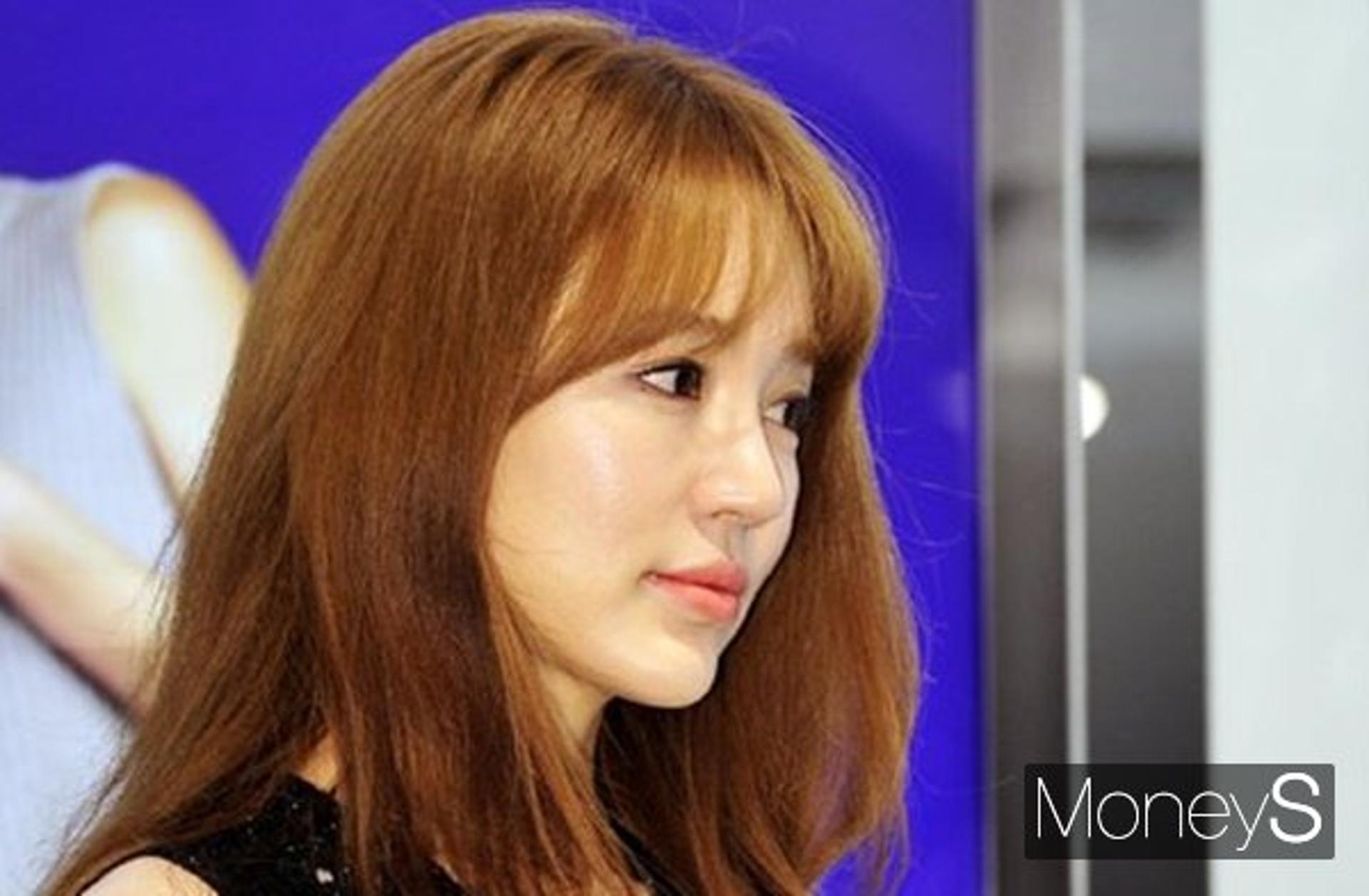 15년 전 진짜 연인?… 윤은혜, 김종국 과거 열애설 '부인'