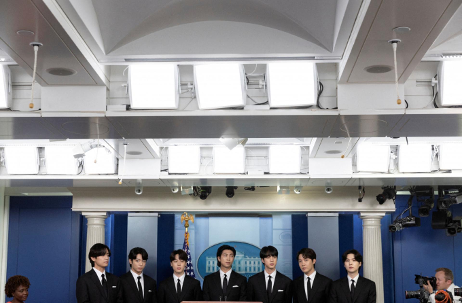 "백악관도 놀랐다"…BTS 생중계에 30만명이 접속