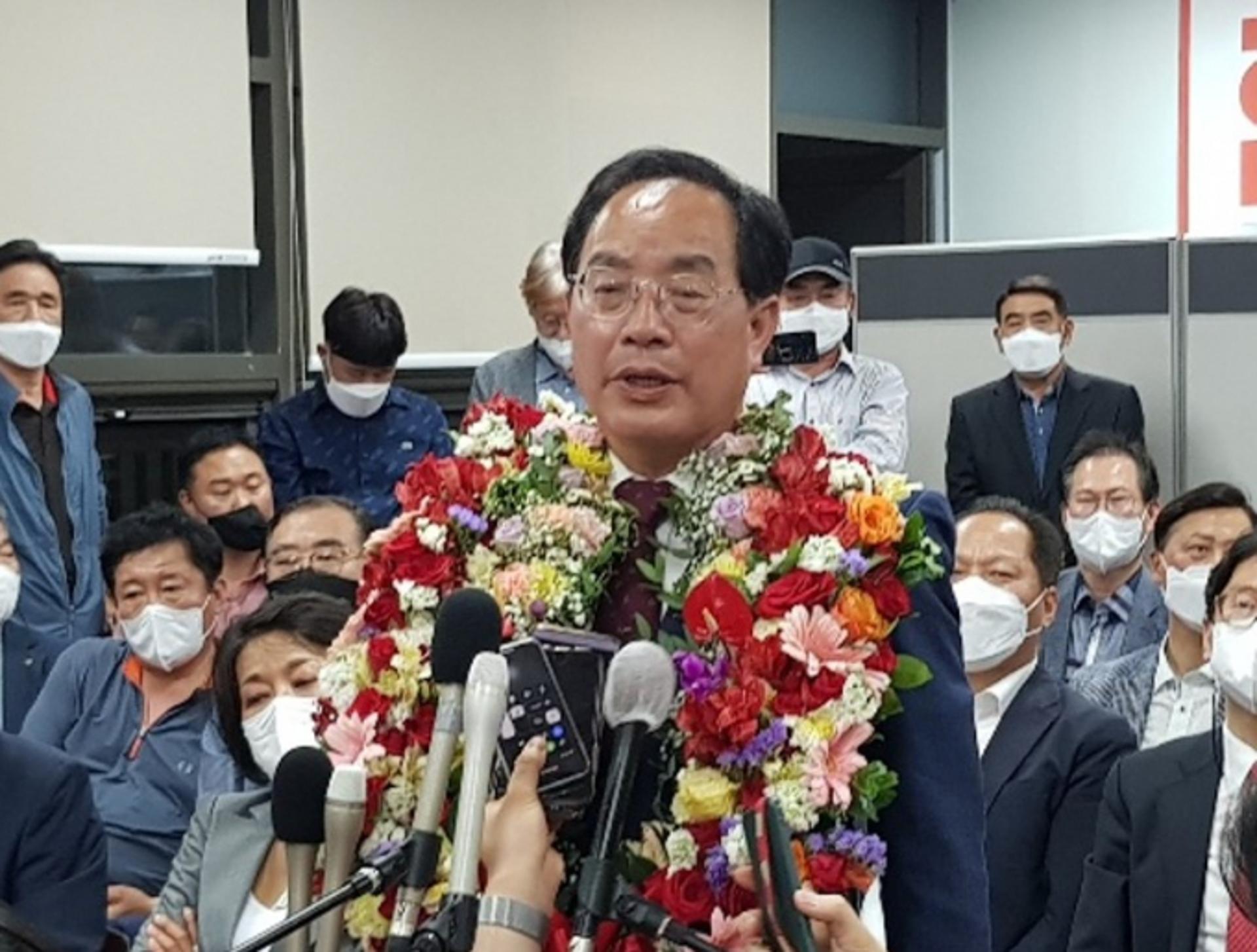 [6.1 지선 결과]하윤수 부산시교육감 당선인 "공교육 정상화…양극화 줄이겠다"