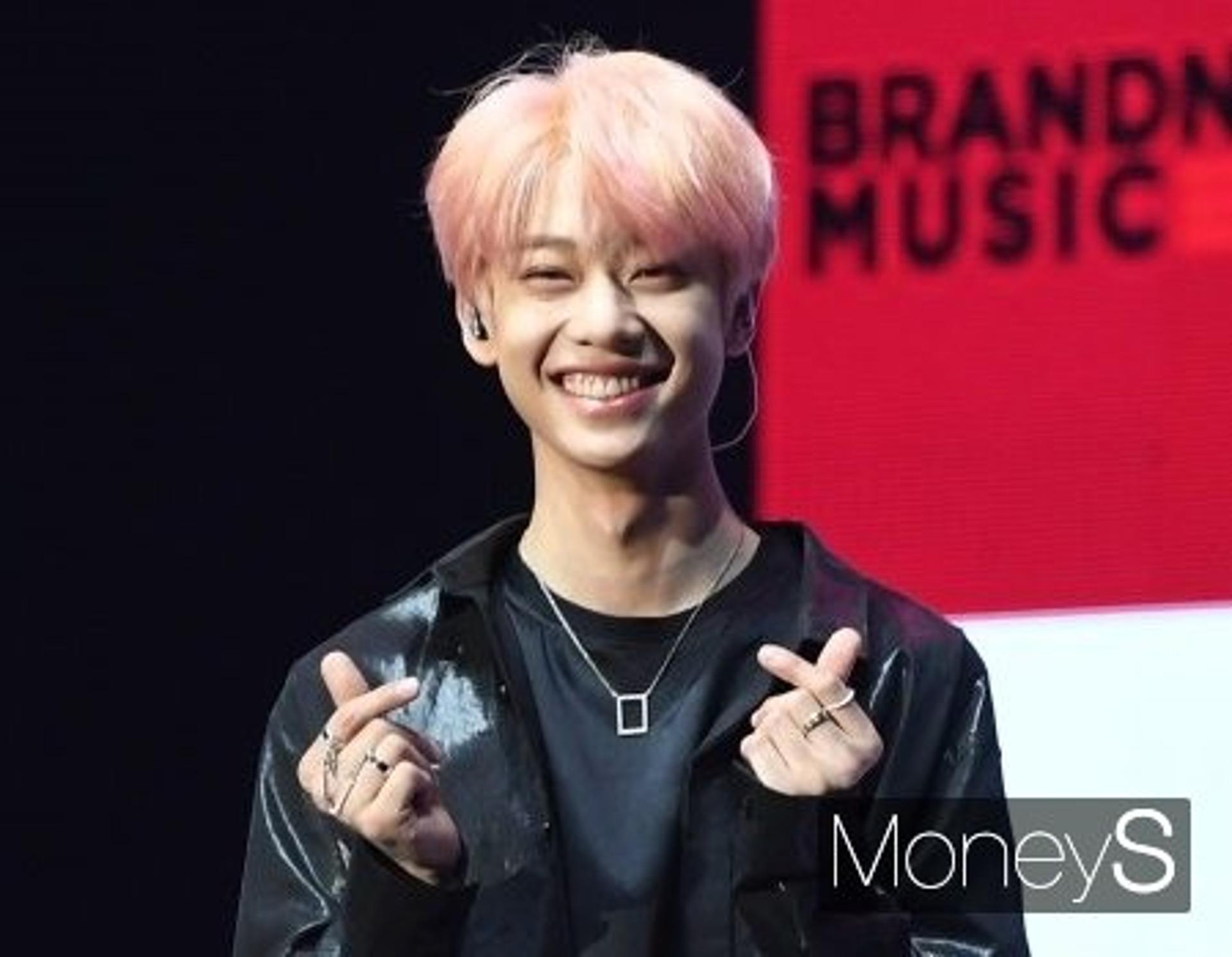 "여자와 있더라"…'AB6IX' 김동현, 열애설 목격담 해명 보니?