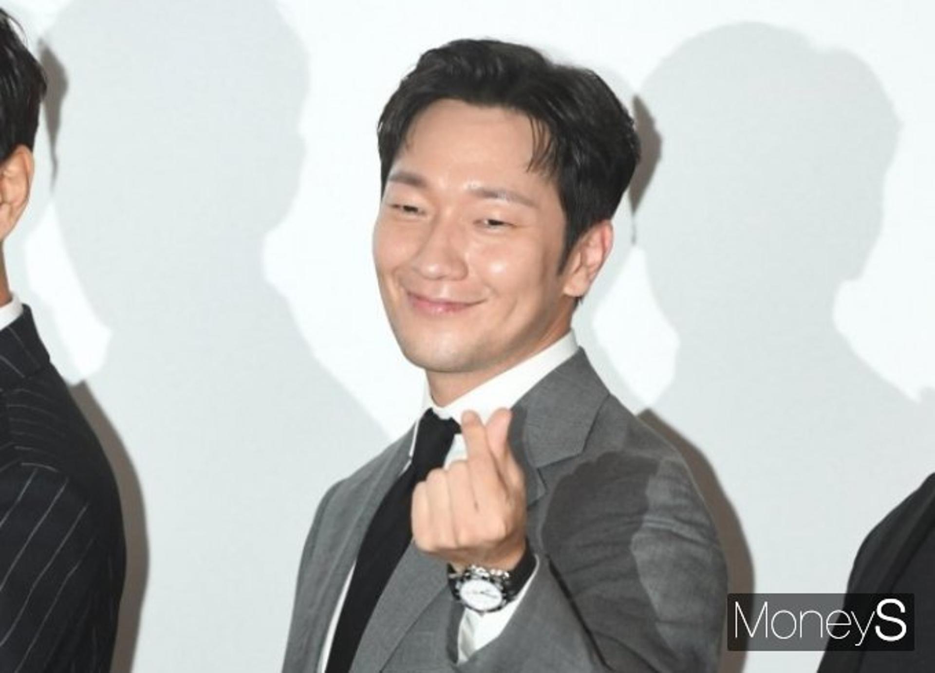 손석구, '천만 공약' 뭐길래… 1200만 돌파에 "언제해?"