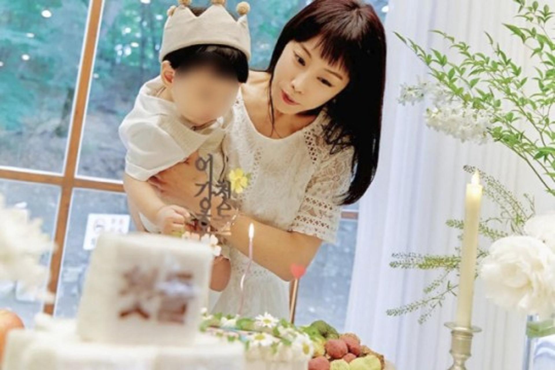 "마이크 잡았어요"… '파경 암시' 조민아 아들 돌잔치