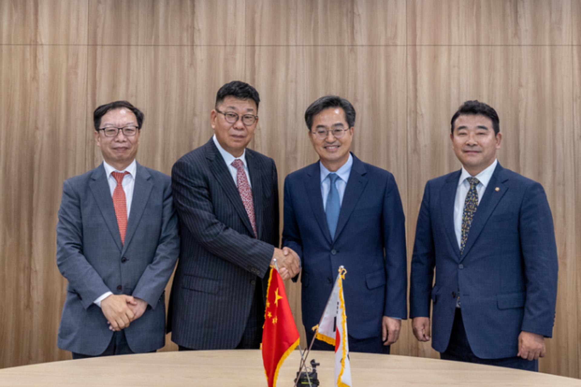 김동연 지사, 中 차하얼학회 한팡밍 회장과 경기-중국 협력방안 논의