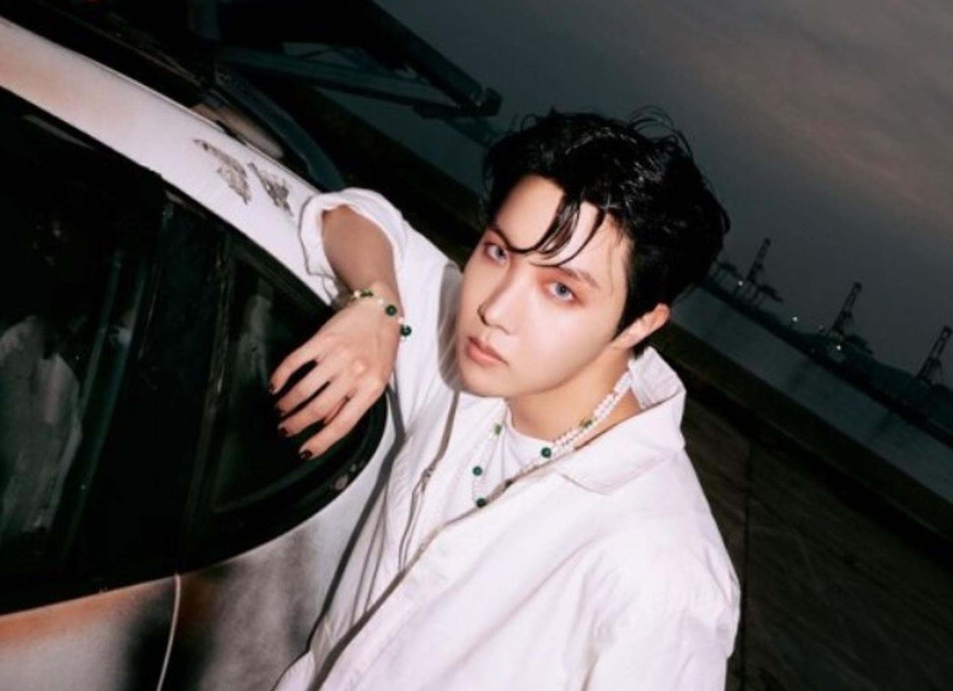 BTS 제이홉, 솔로앨범으로 글로벌 차트 강타