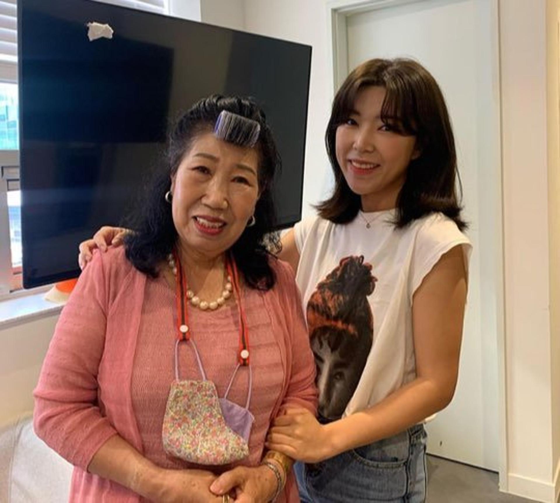 "성희롱=위트"라던 유라PD… 6만 구독자 떠나자 사과