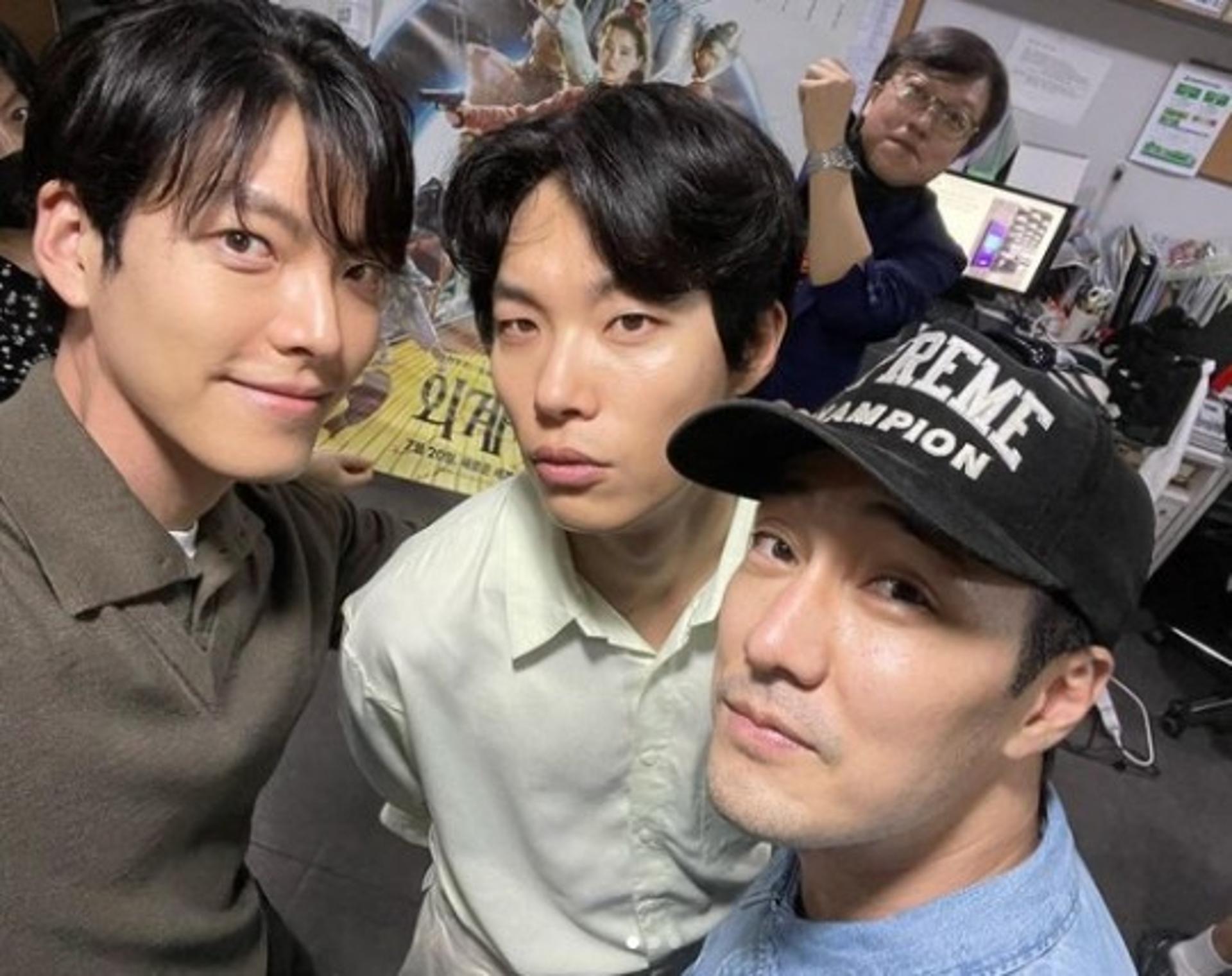류준열, 김우빈·소지섭 옆에서 '이것' 굴욕을?