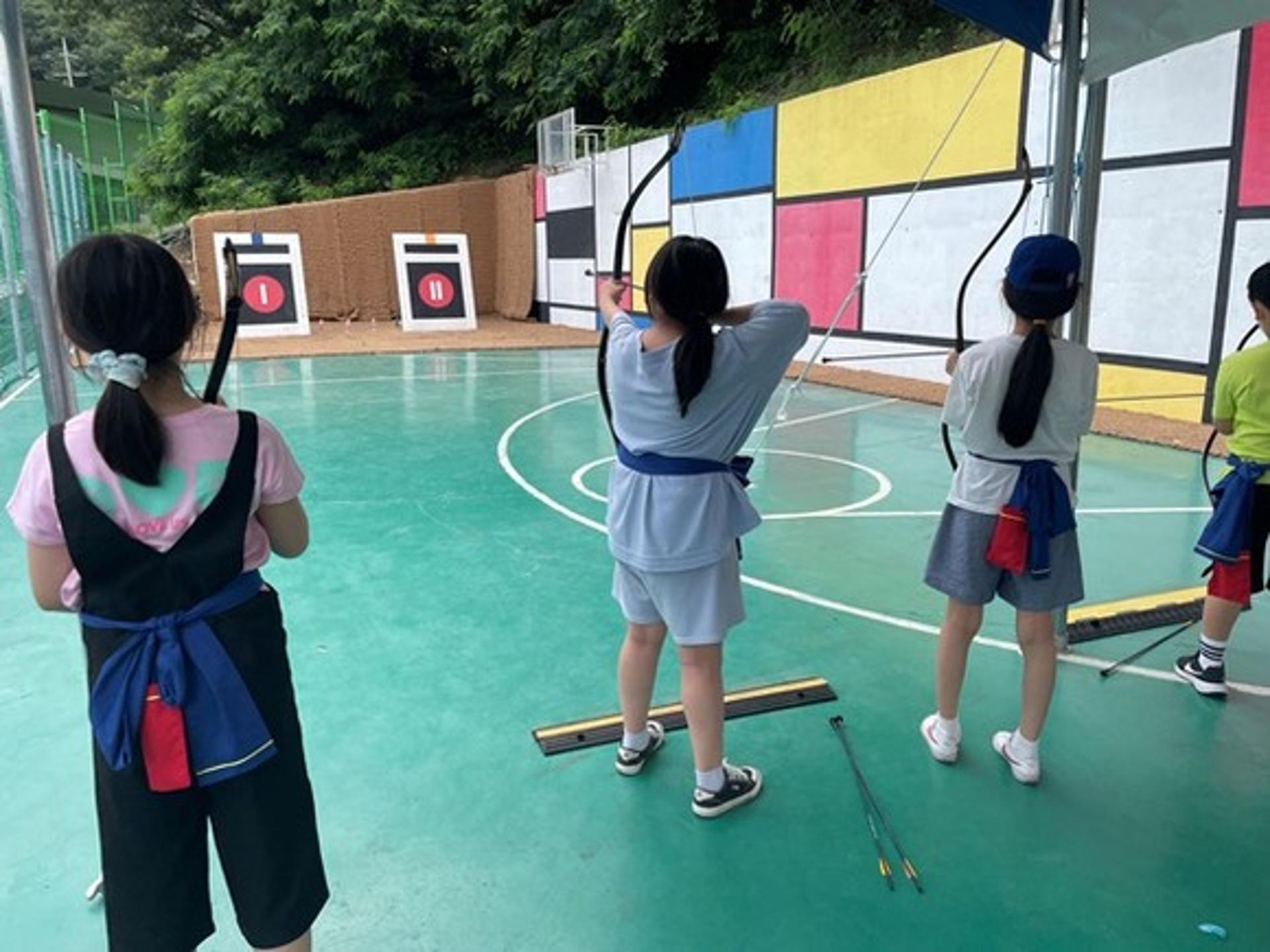 포천시, 청소년교육문화센터 전통무예 '국궁' 체험 프로그램 인기