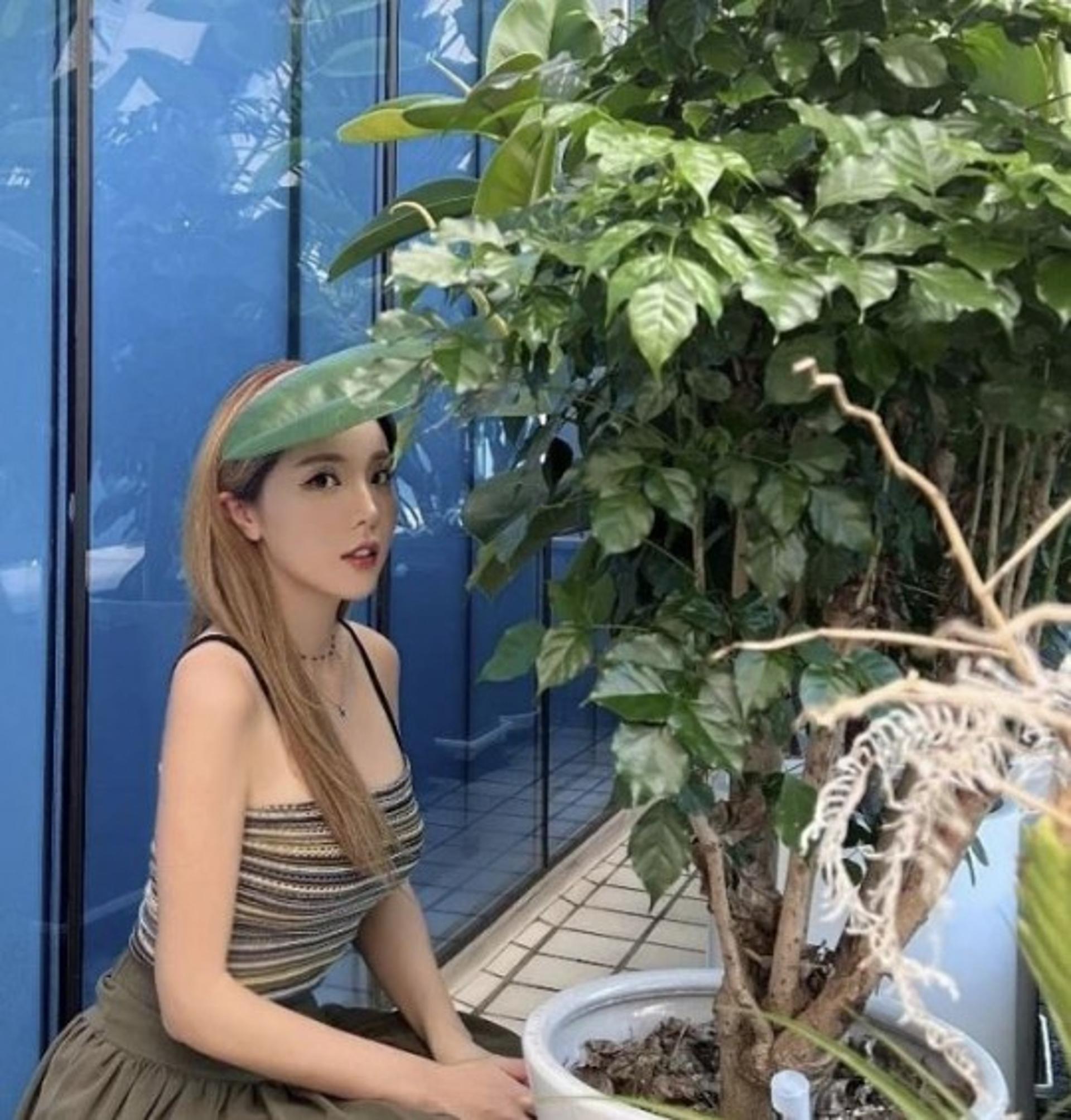"뼈밖에 안 남았네"… 홍진영 근황, 마음 고생 심했나봐