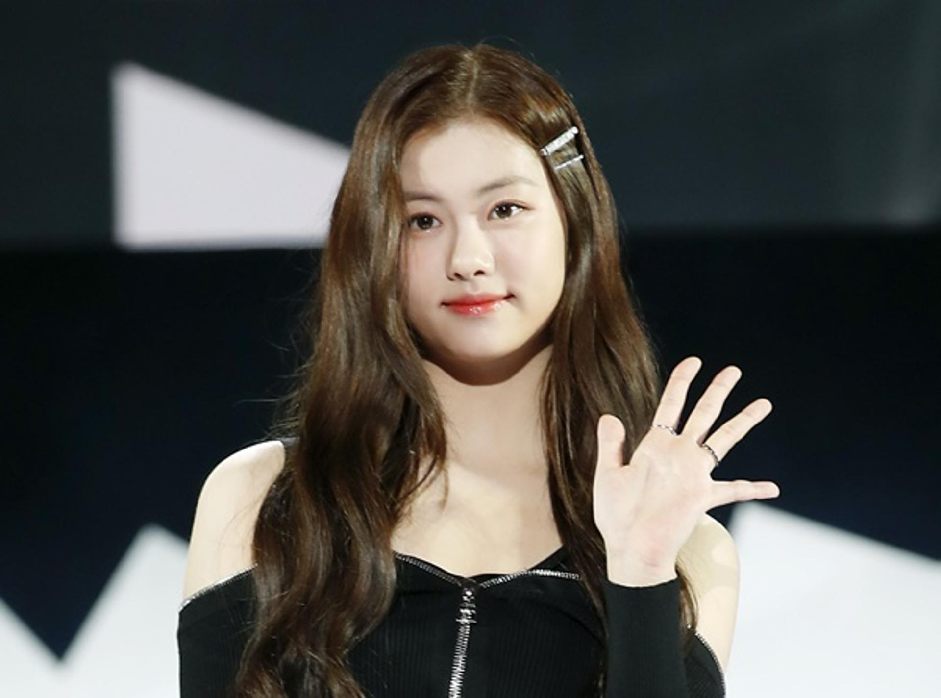 '르세라핌 탈퇴' 김가람 "그때의 나 미워하고싶지 않아"