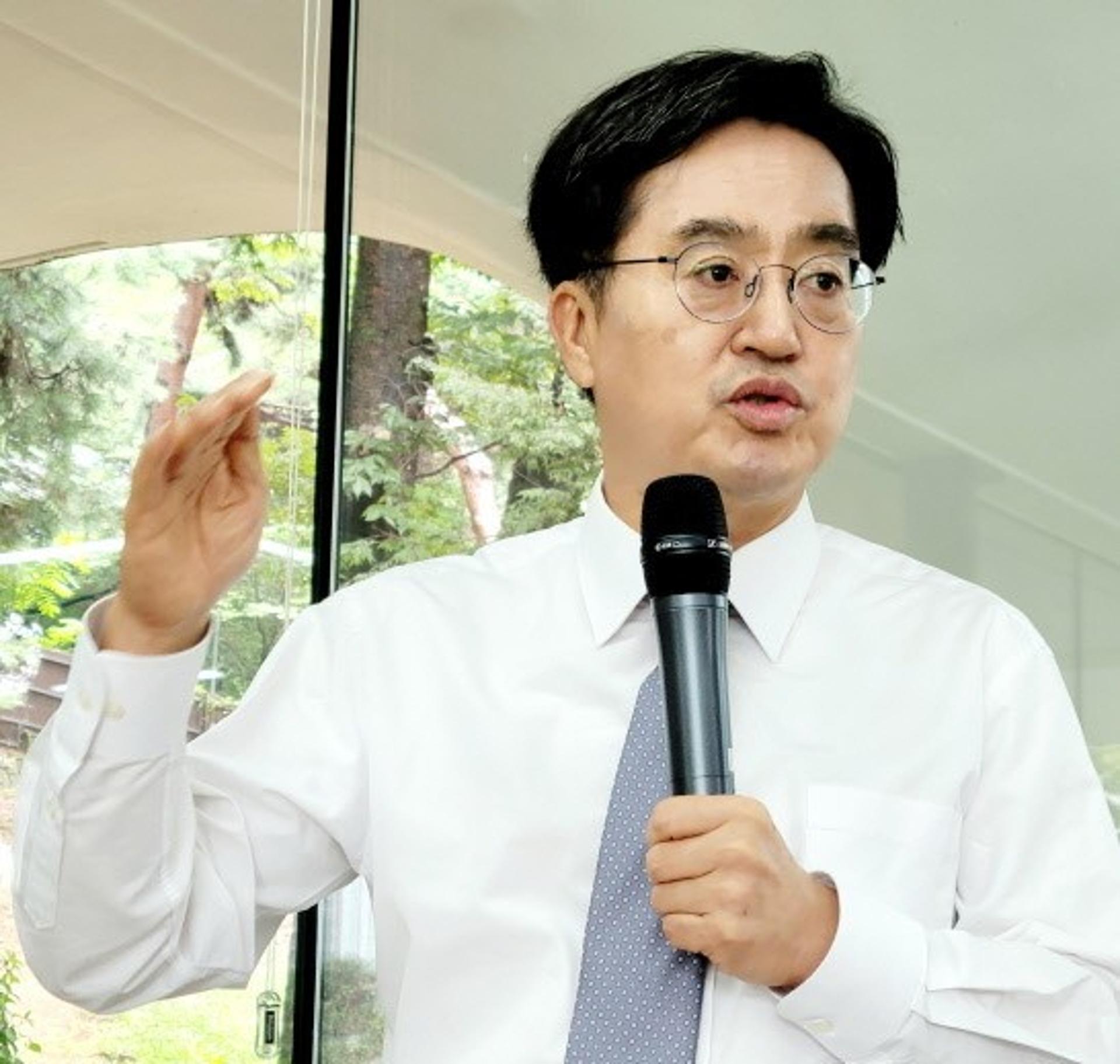 김동연 경기지사 "낮은 단계 협치후 연정"…국민의힘 제안에 선그어