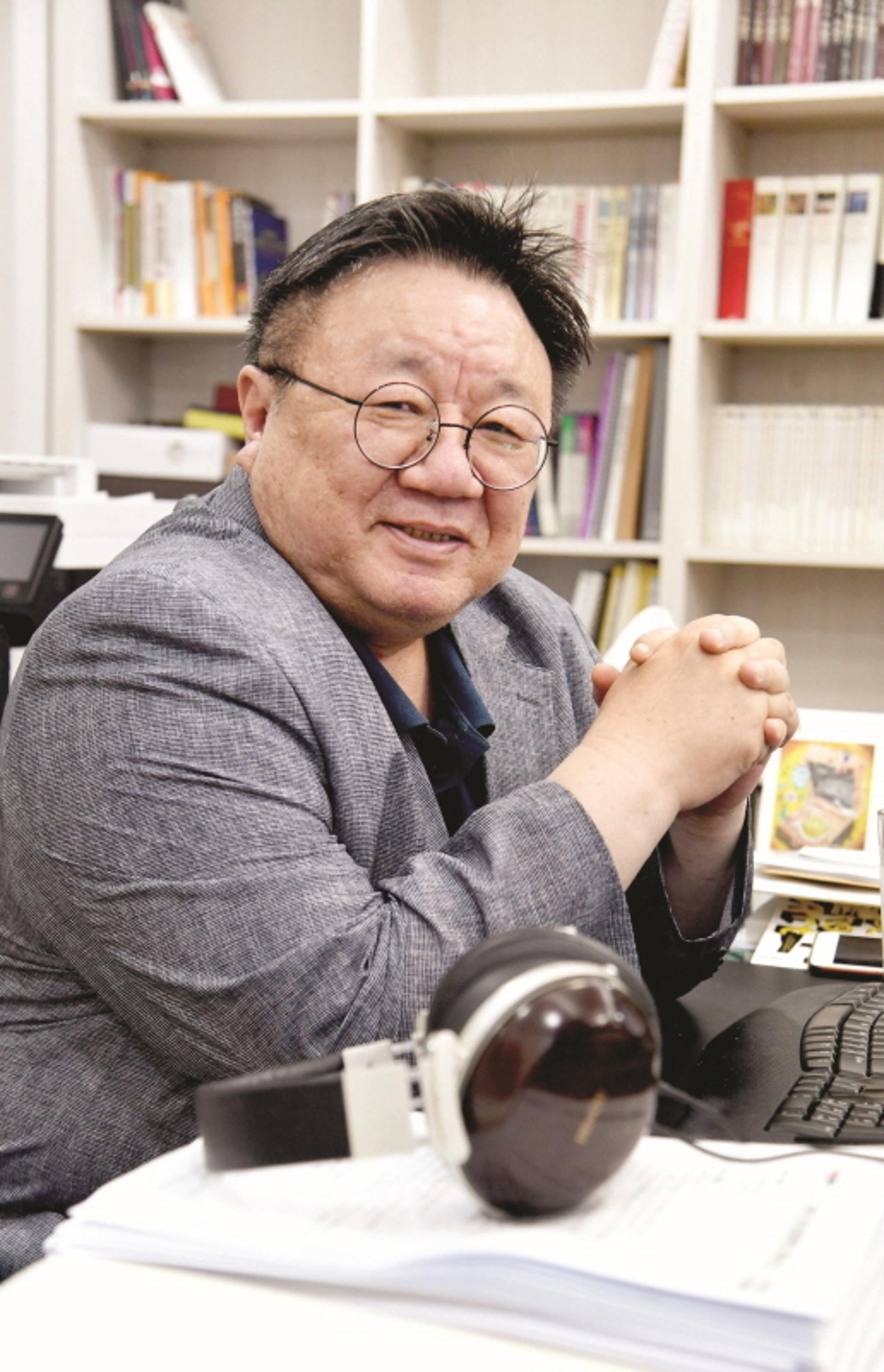 강헌 경기문화재단 대표, 임기 4개월 남기고 사직서 제출