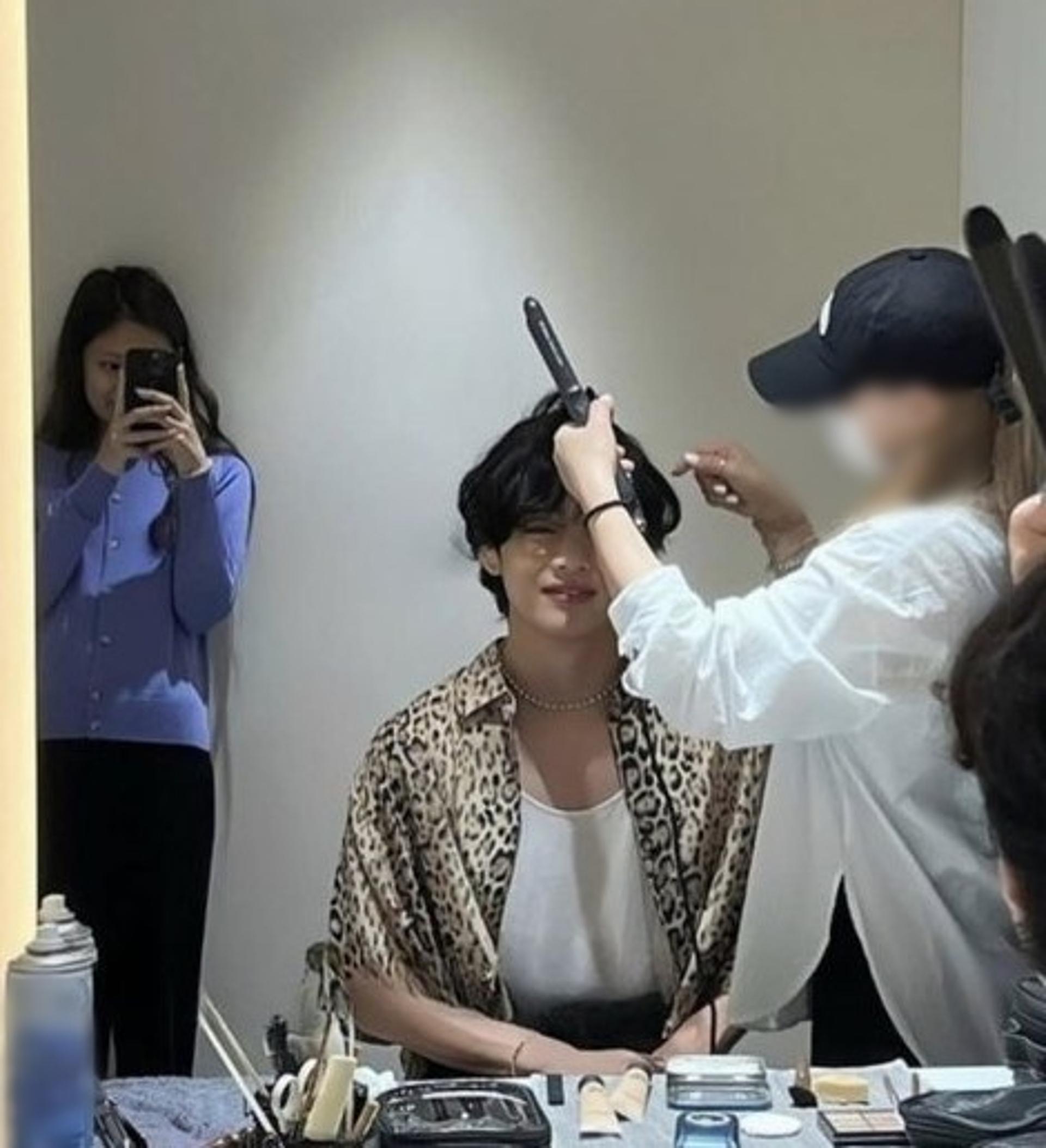"합성 아니야?"… 뷔♥제니, 열애설 '재점화'된 이유