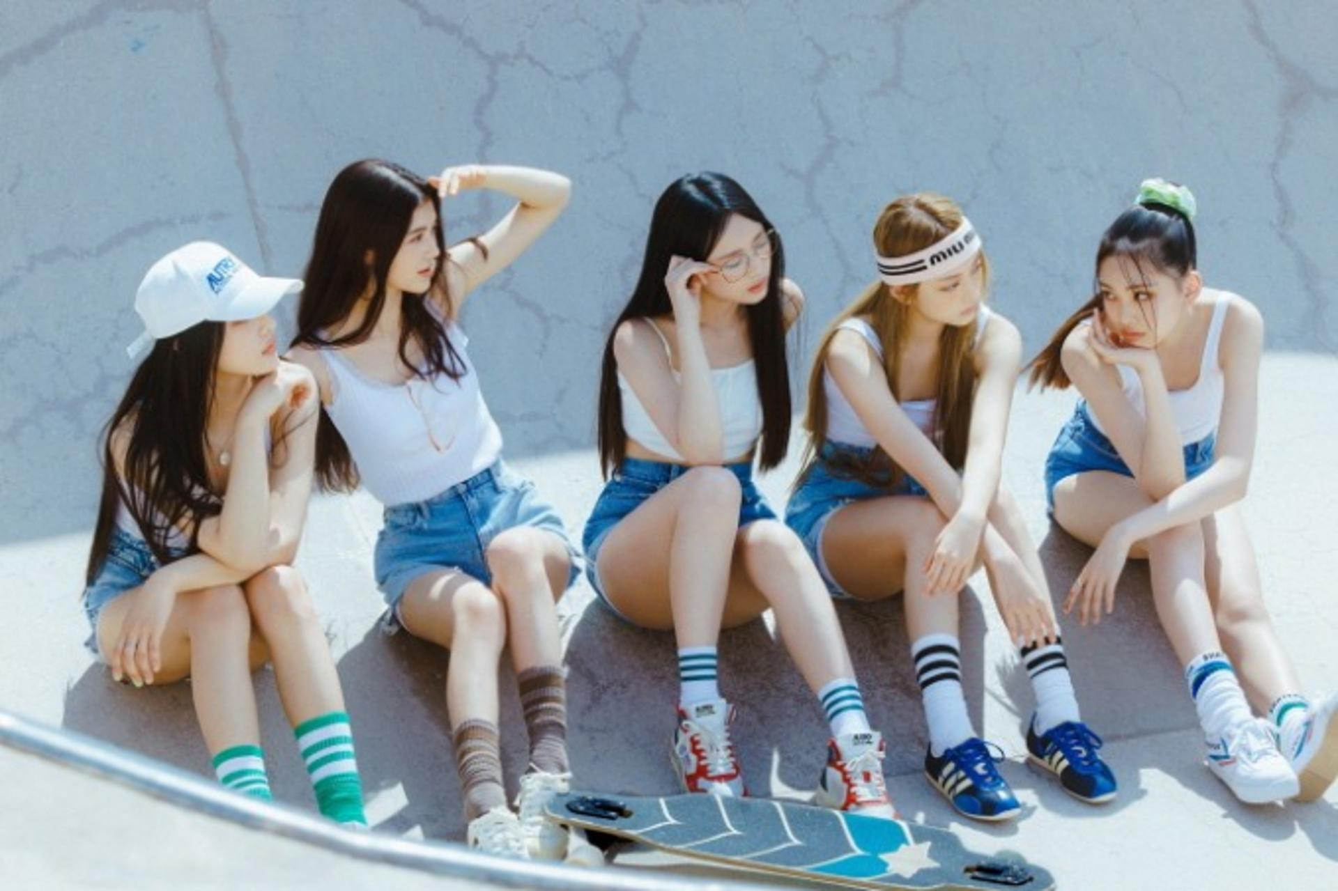 '선정성 논란' 해명했는데… 뉴진스 타이틀곡 여전히 '시끌'