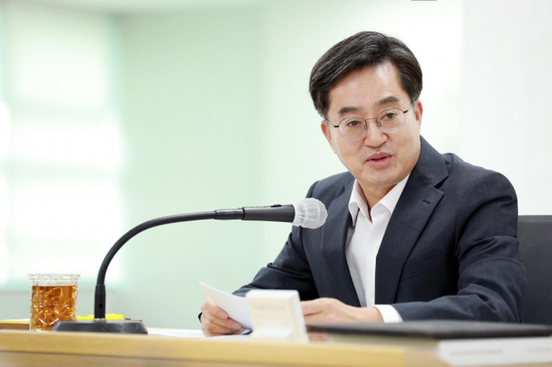 김동연 지사 "수원군공항 이전 아닌 경기국제공항 건설"