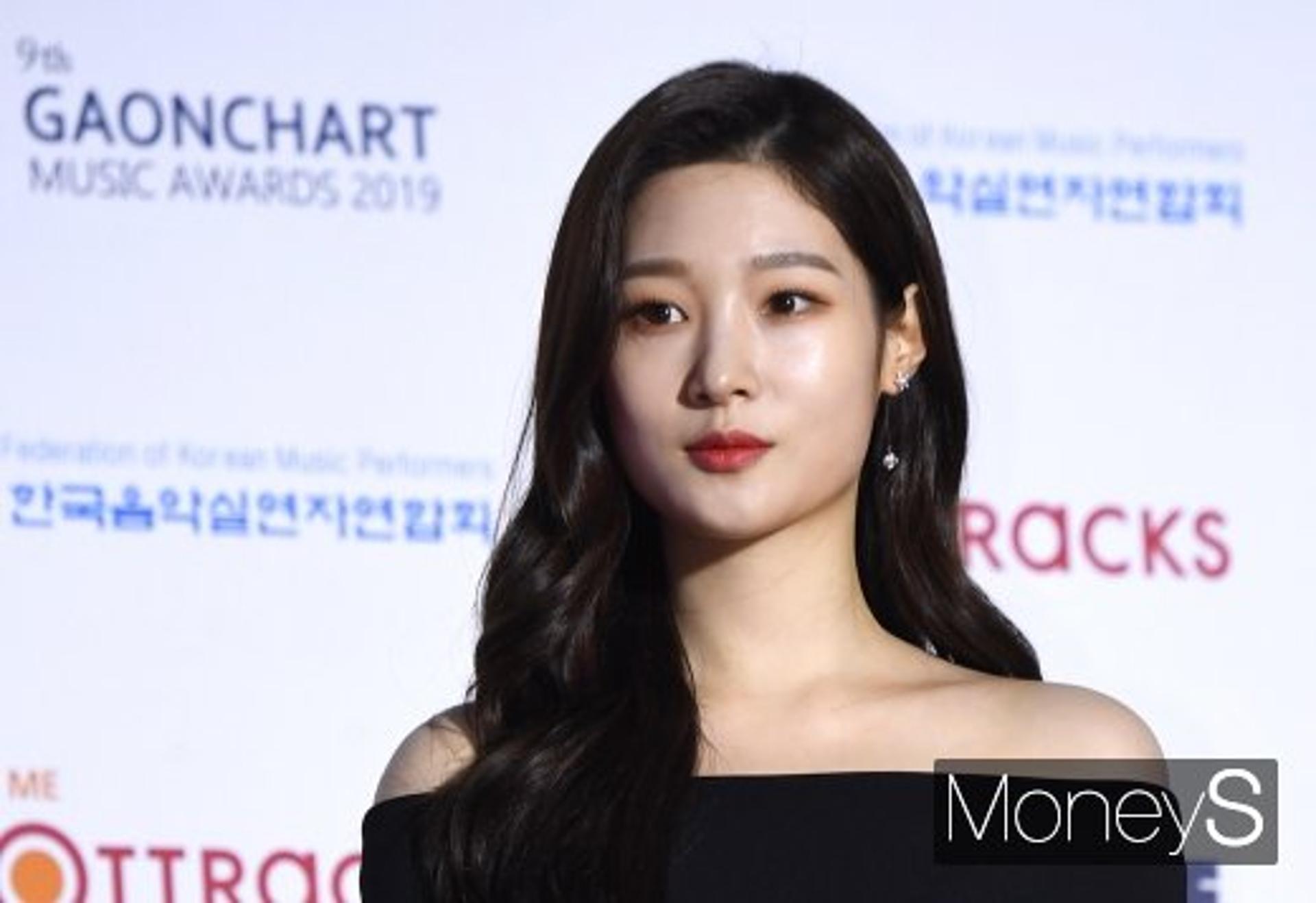 "머리 멀쩡해"… '드라마 촬영 중 부상' 정채연, 현재 상태는?