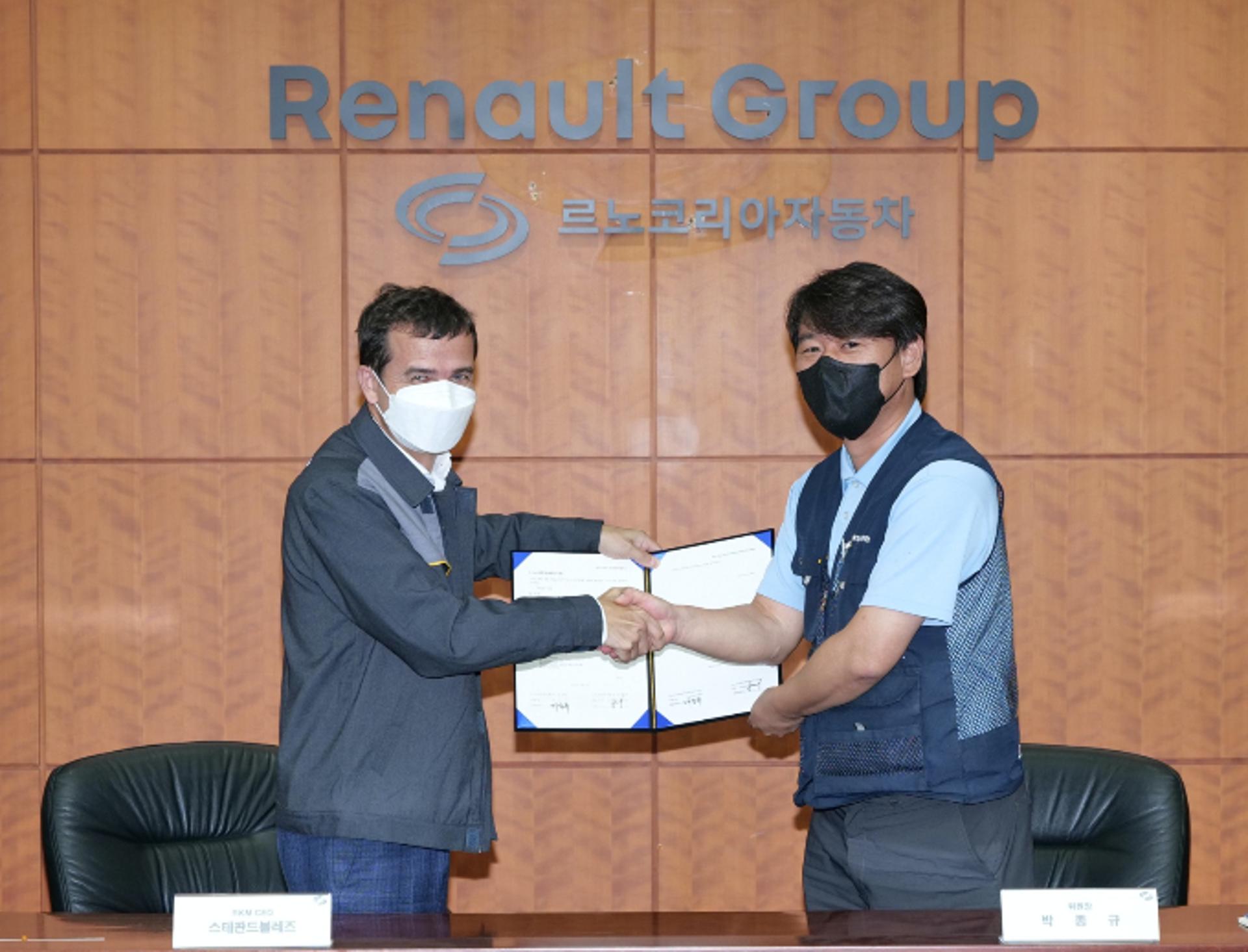 르노코리아 노사, 2022년 임단협 조인식… "고객만족에 집중"
