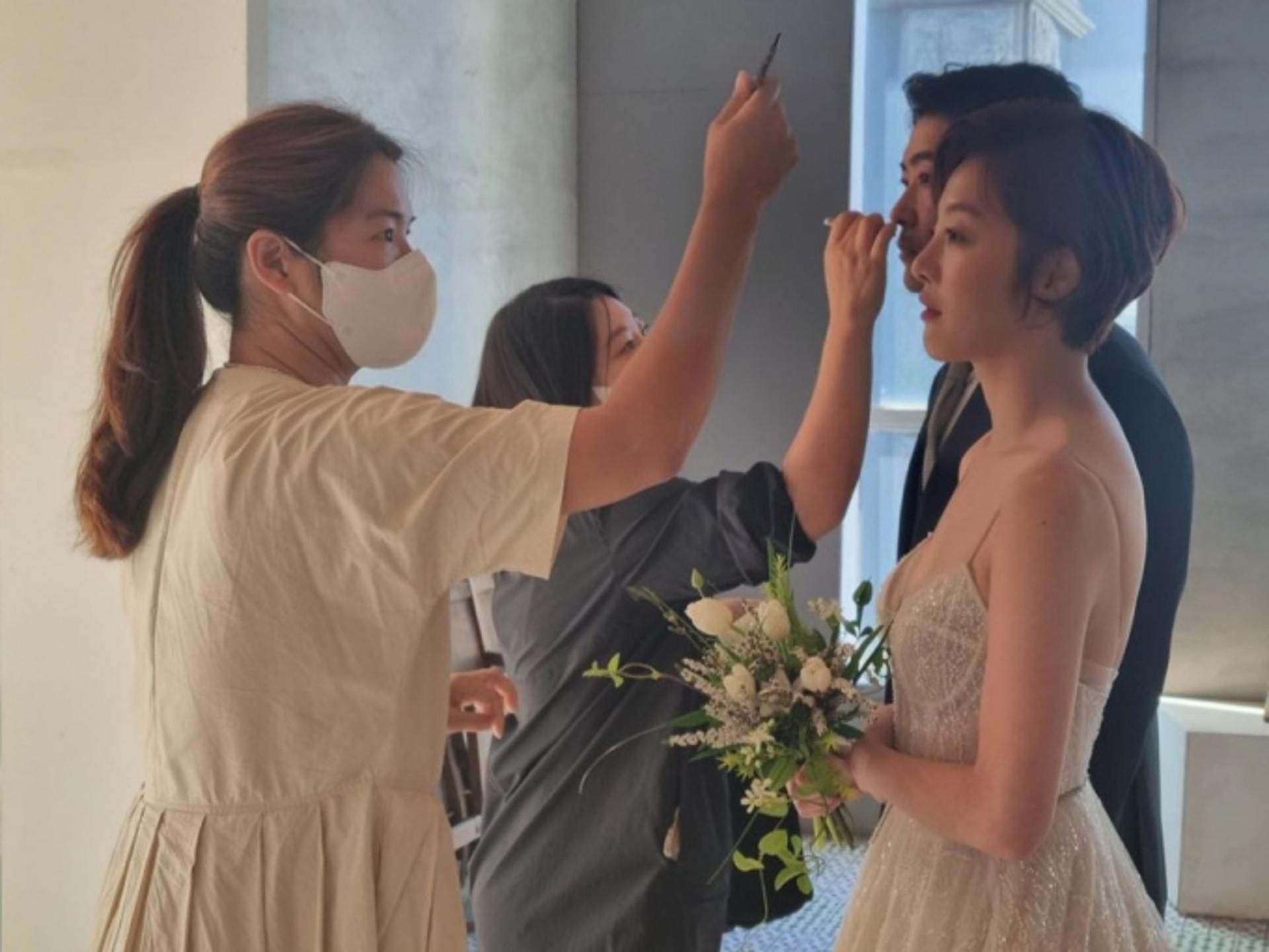 '김용건 며느리' 황보라, ♥차현우와 웨딩화보… 미모 좀 봐?