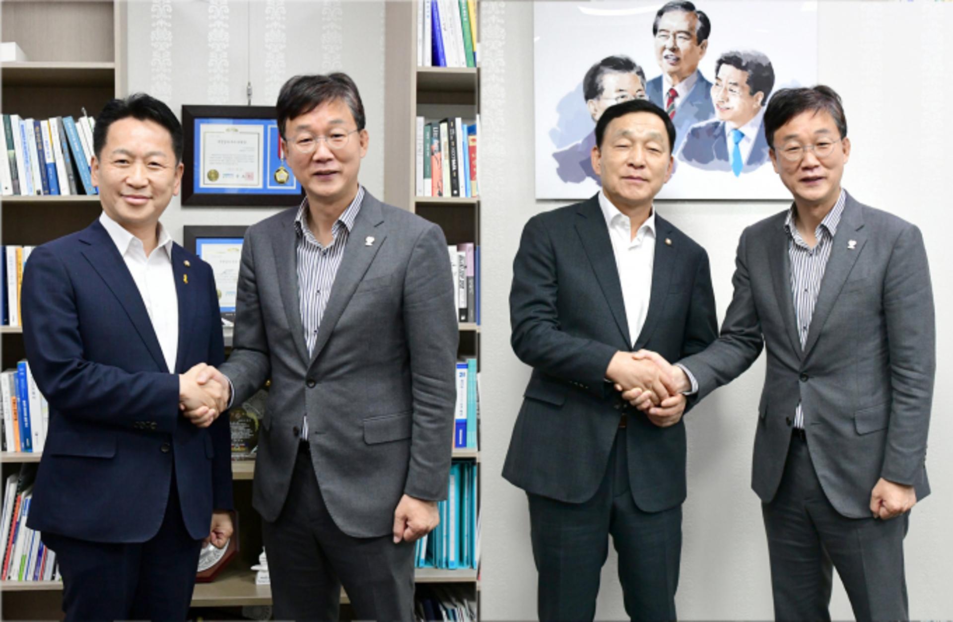 이민근 안산시장, 국회 찾아 김철민·고영인 국회의원과 시 발전 방안 논의