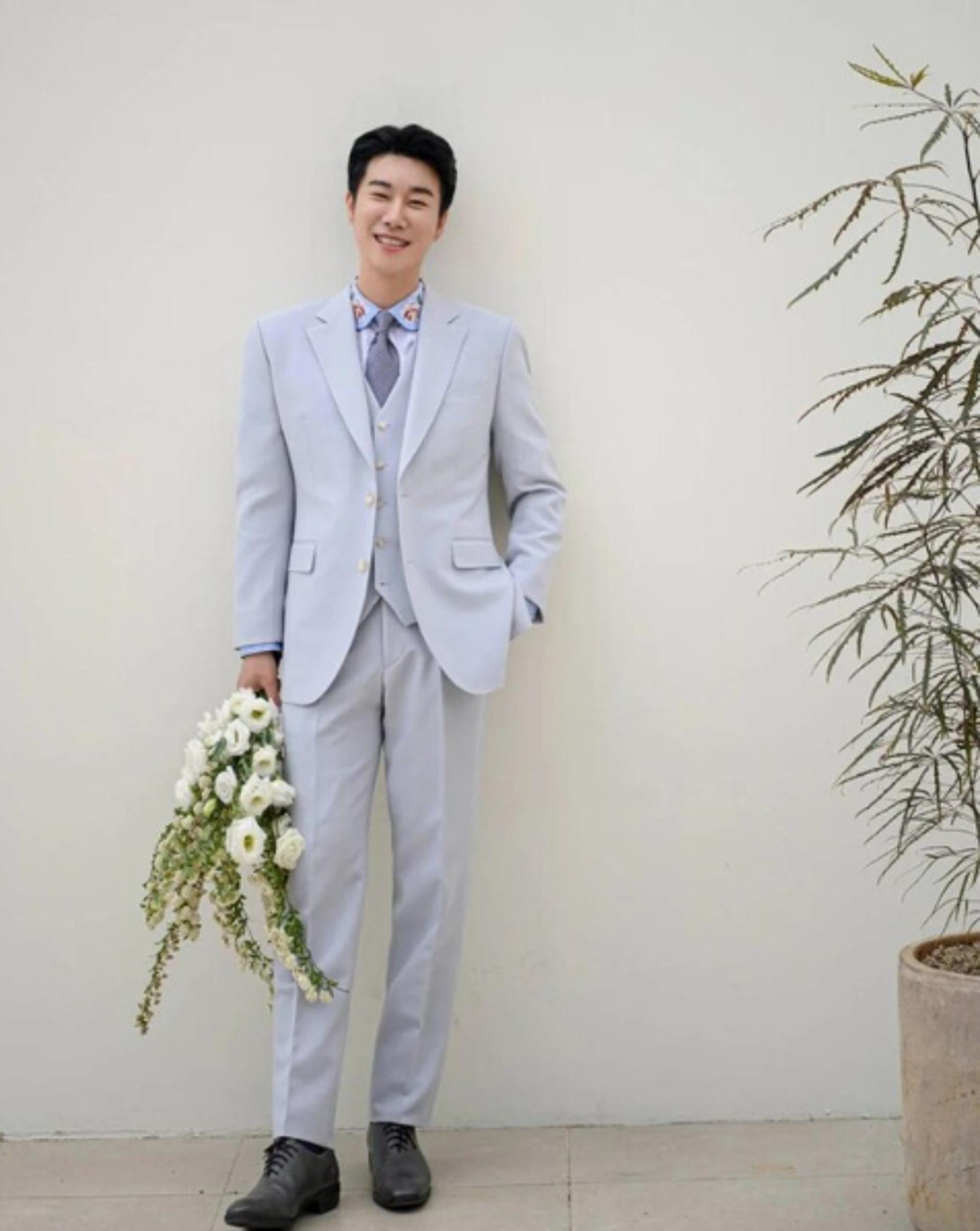 "저 결혼합니다"… '2살 연하♥' 산이 품절남된다