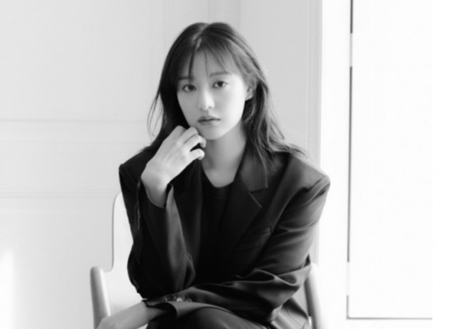 김지원, 송중기와 한솥밥 먹는다