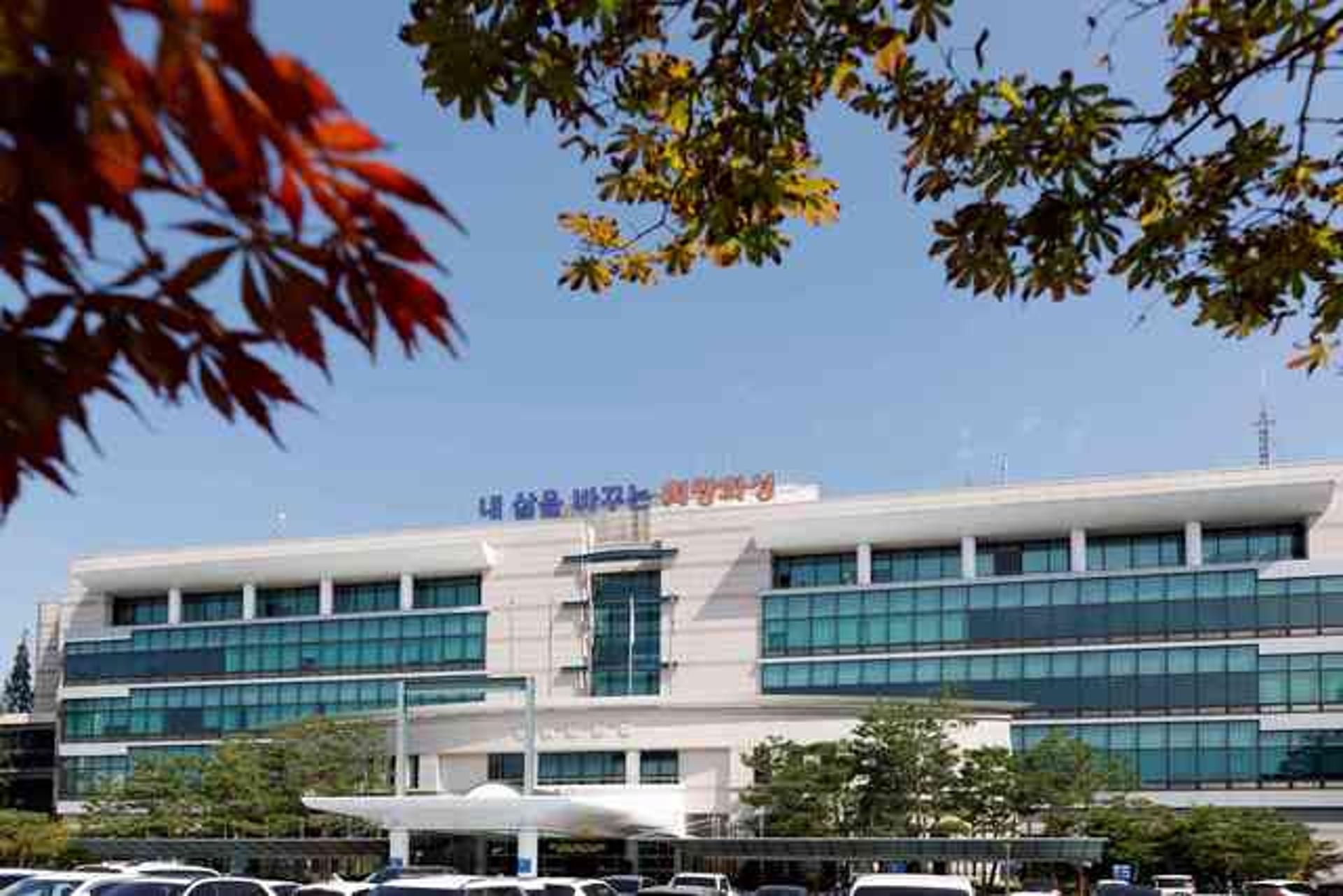 화성시, 경기도 버스파업에 출퇴근길 전세버스 동원