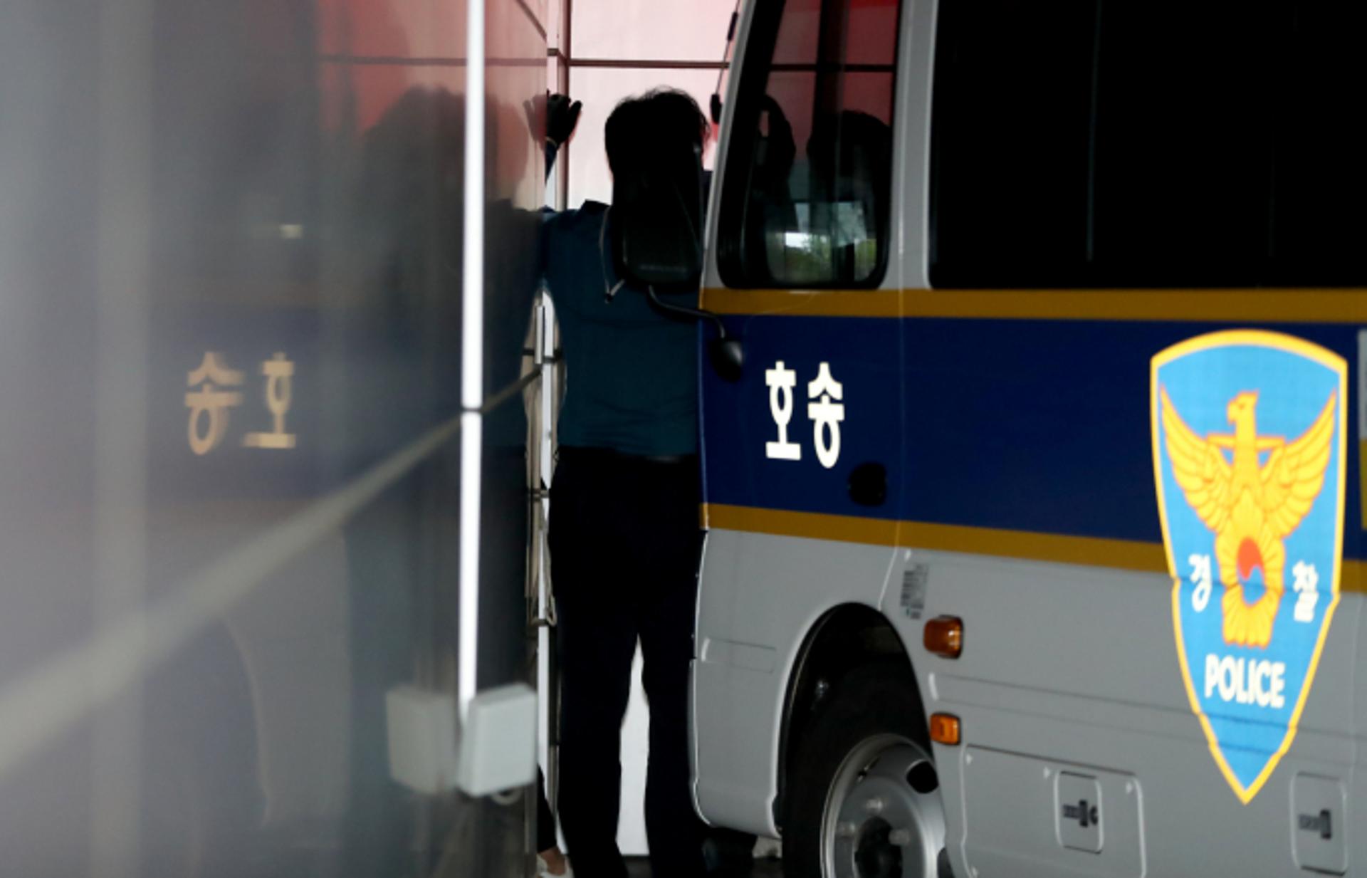 '10여차례 투약'… 돈스파이크, 체포 9일만에 구속송치
