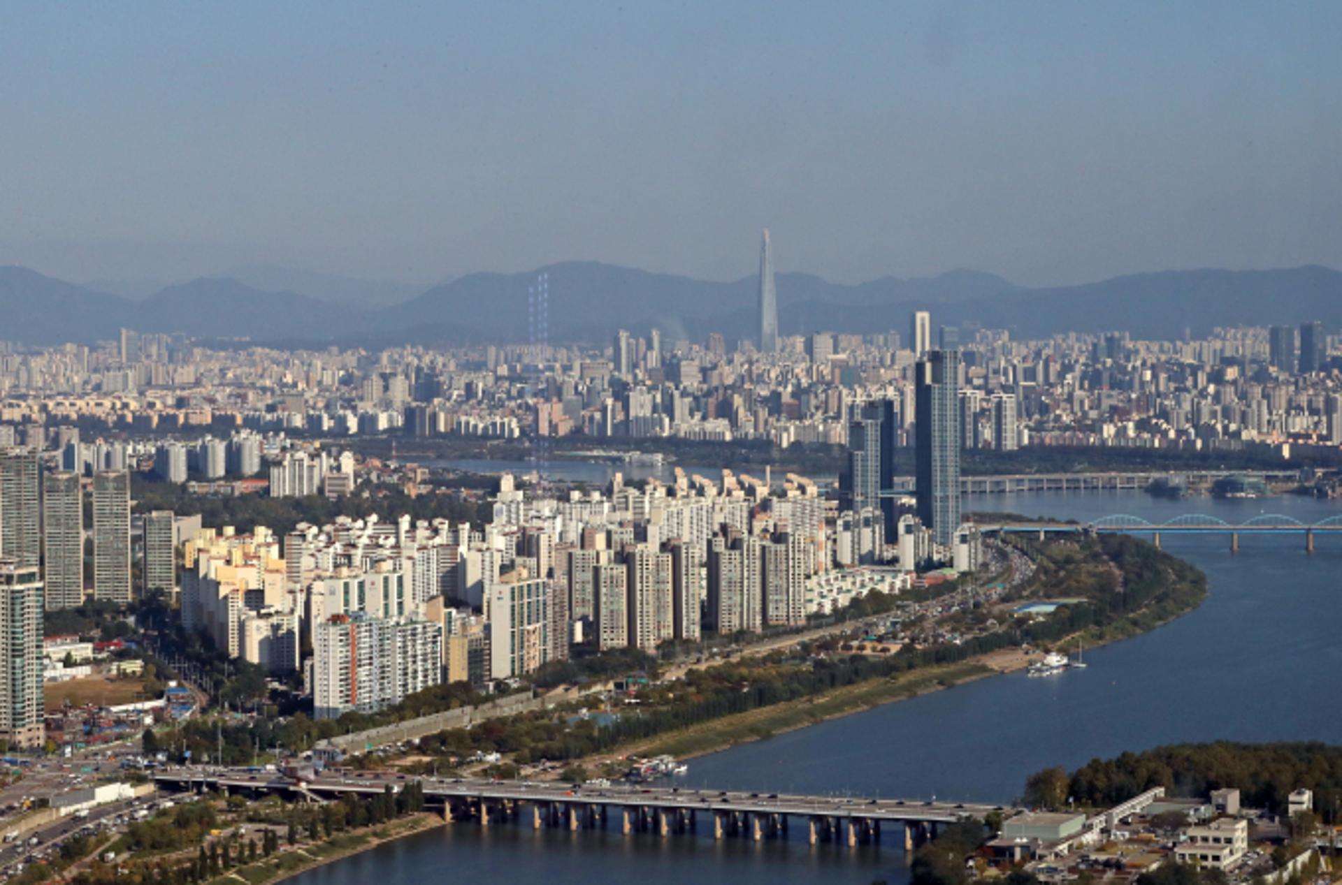 [내일 날씨] 따뜻한 가을, 한낮 25도… 수도권은 미세먼지 '나쁨'