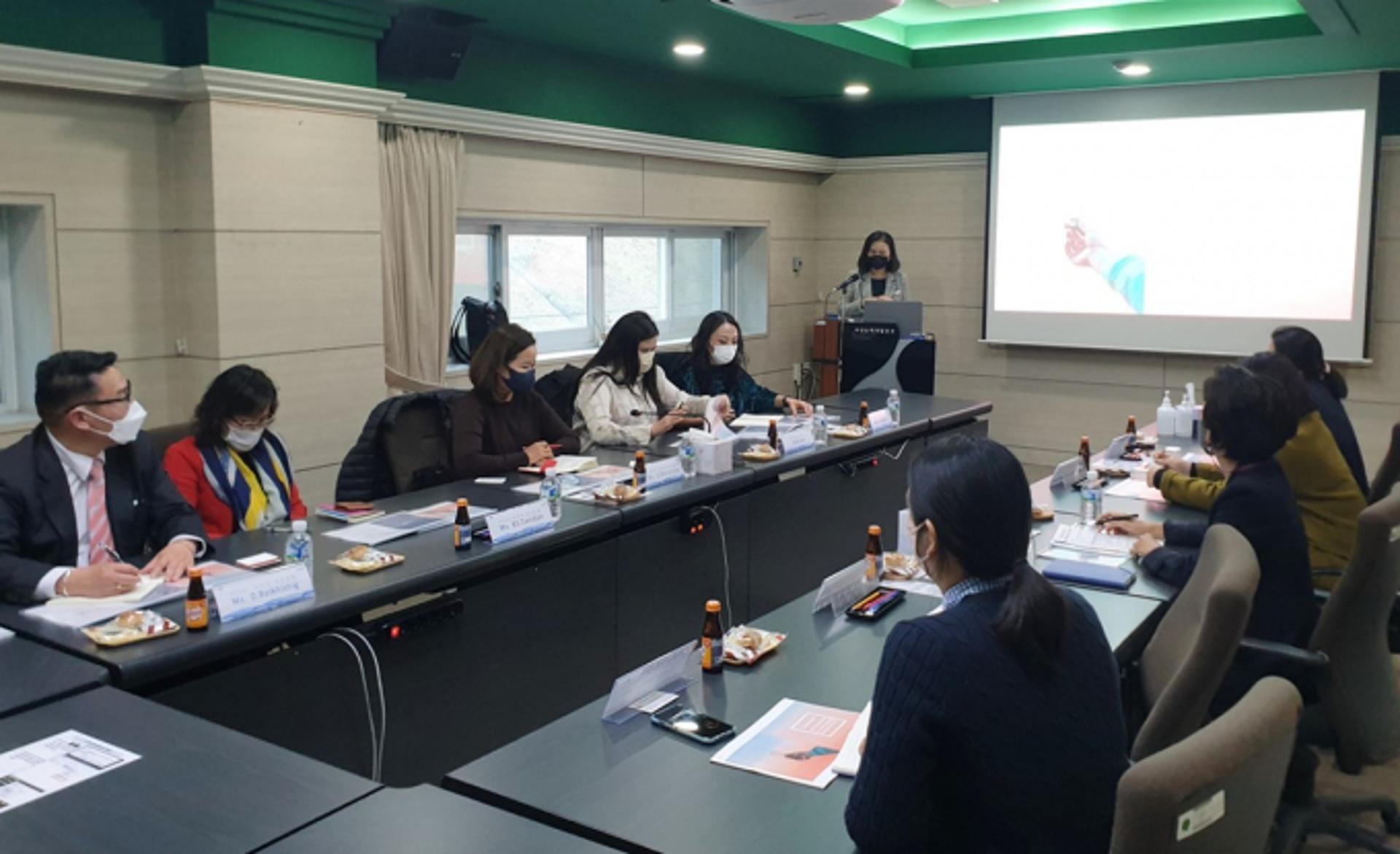 몽골 양성평등위원회 대표단, 경기도일자리재단 방문 여성정책 논의