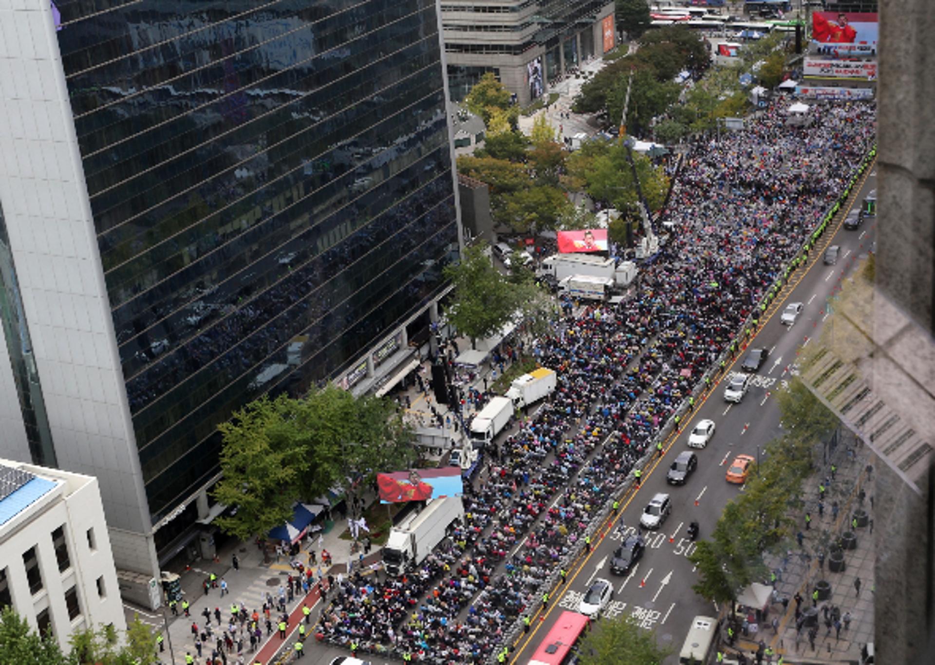 '진보 10만 vs 보수 3만' 집회연다… "광화문·삼각지 우회해야"