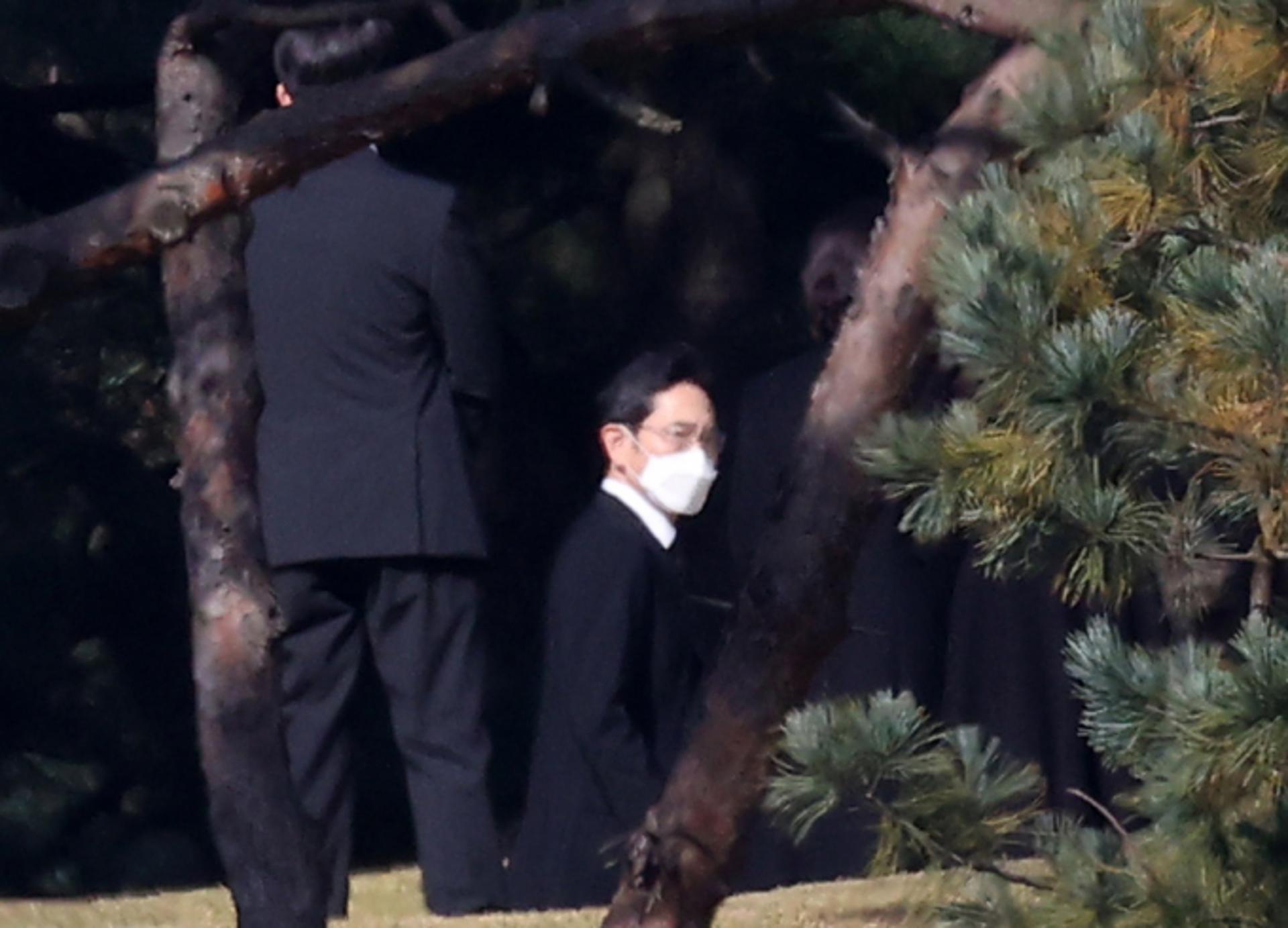 故 이건희 삼성 회장 2주기 추모식… 이재용 등 오너일가·경영진 참여